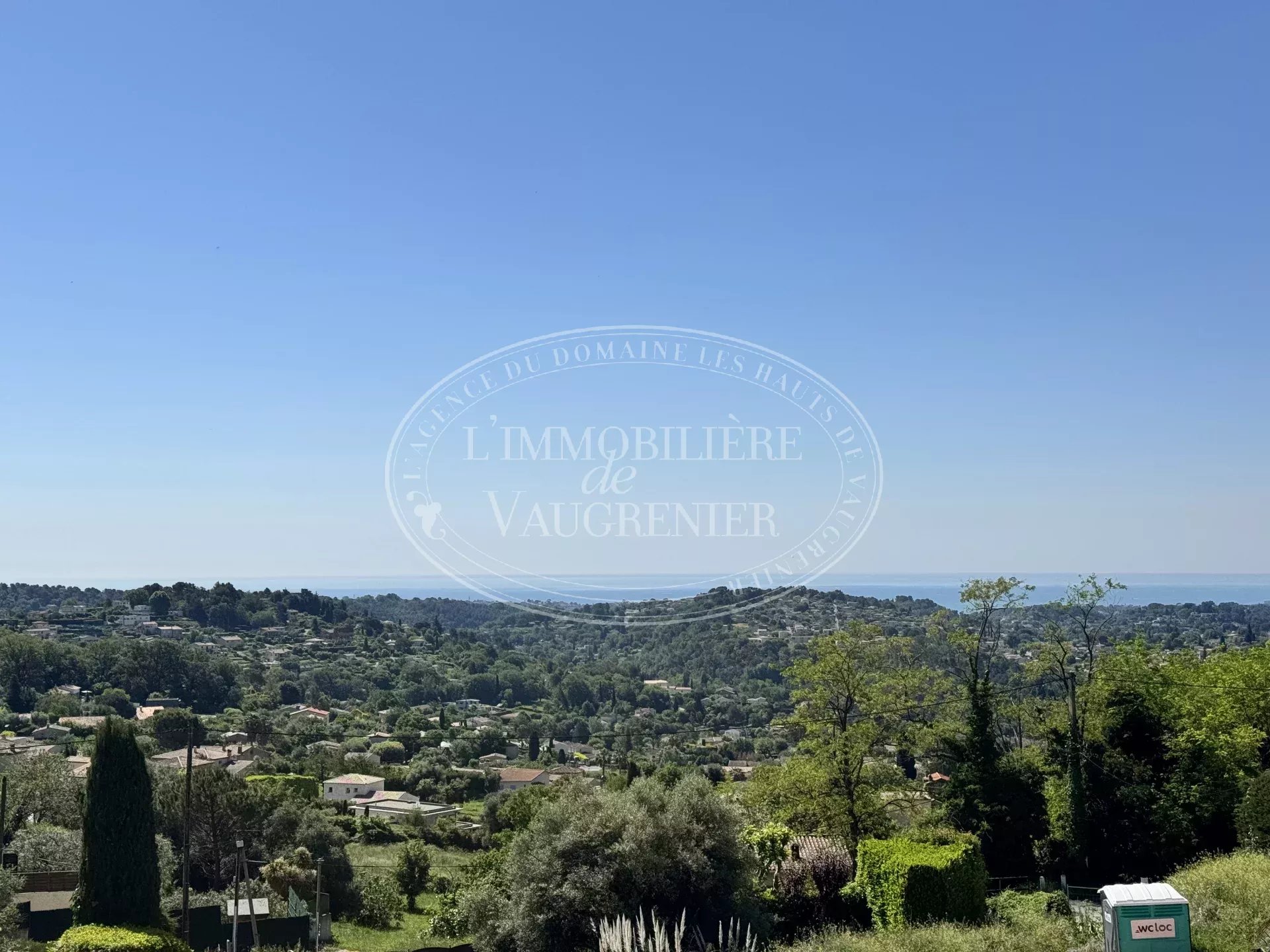 Terrrain à Vendre de 1955m2 Vence vue panoramique Mer