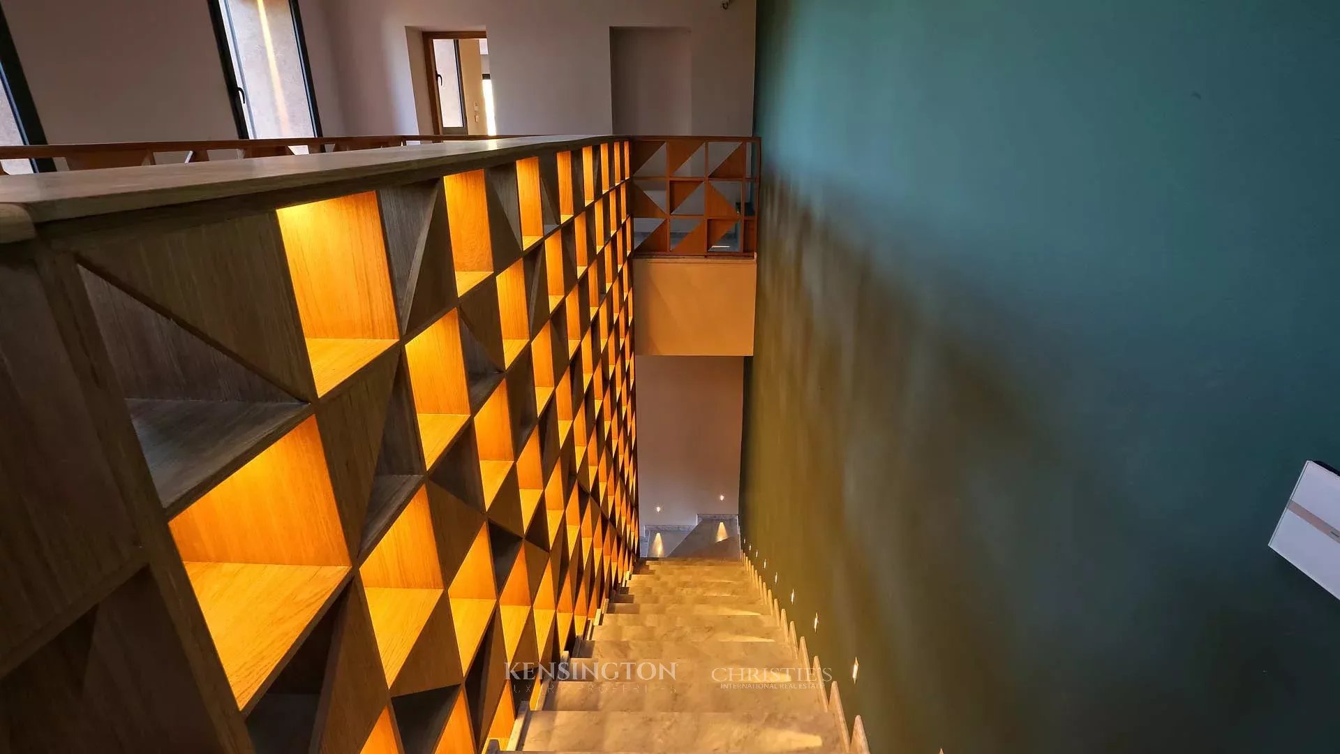 5 Bedroom Villa/Townhouse's Image 33