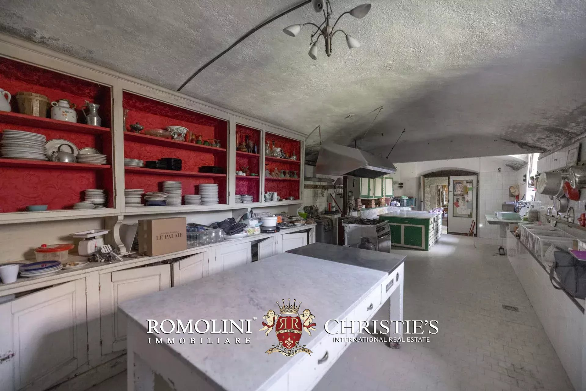 30 Bedroom Villa/Townhouse's Image 69