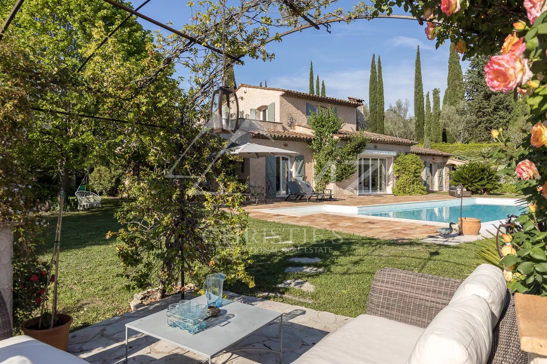 4 Bedroom Villa/Townhouse's Image 4