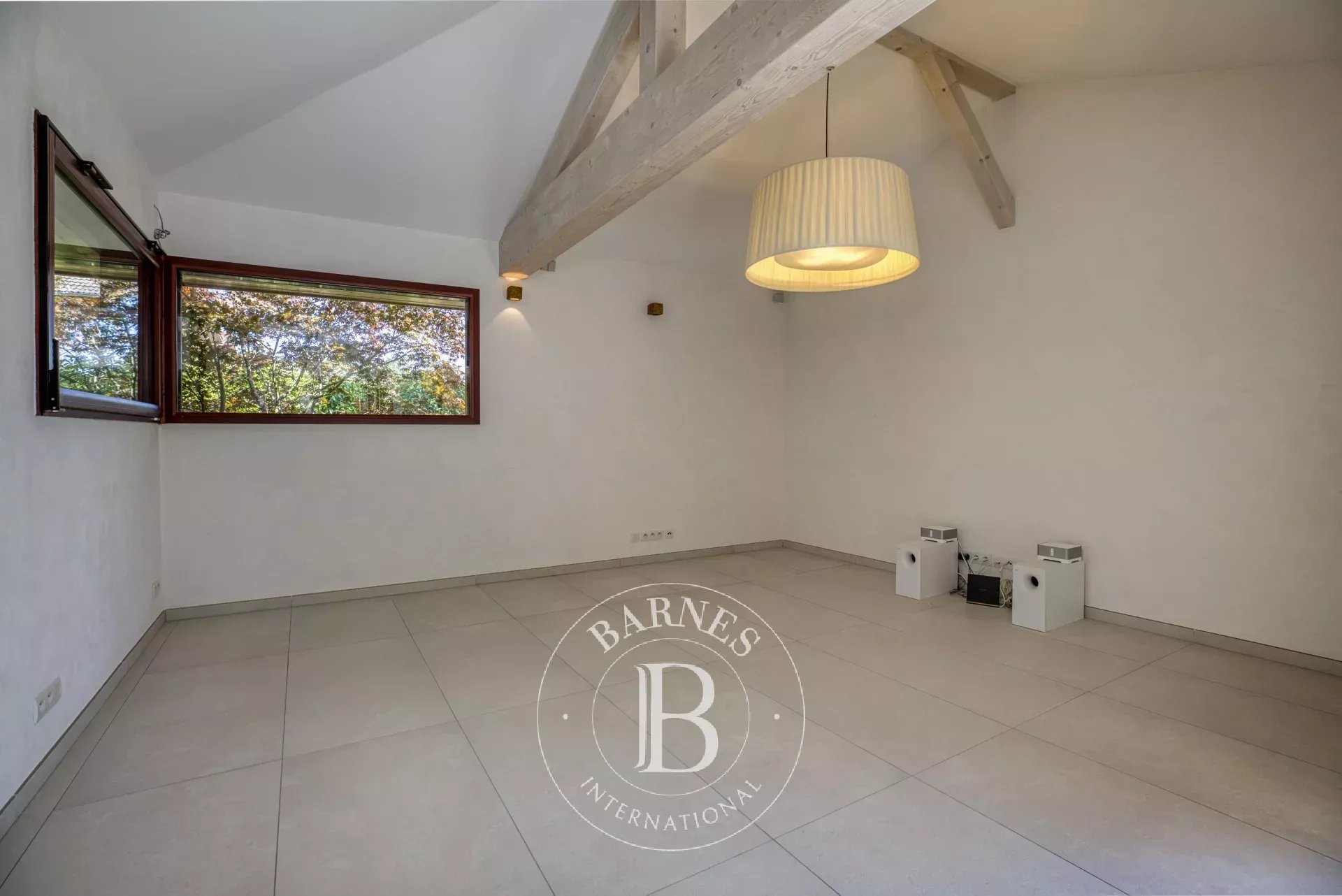 Ev Bonne - picture 19