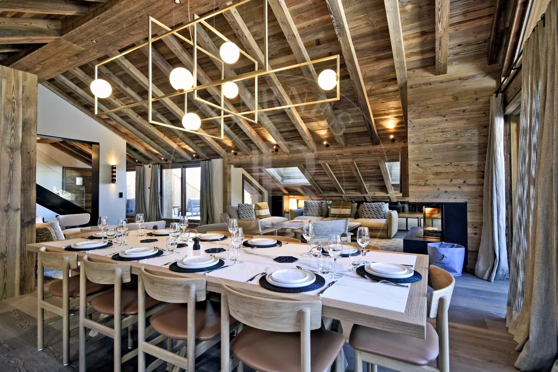 Méribel Superb 4-bedroom duplex apartment at Rond Point des Pistes