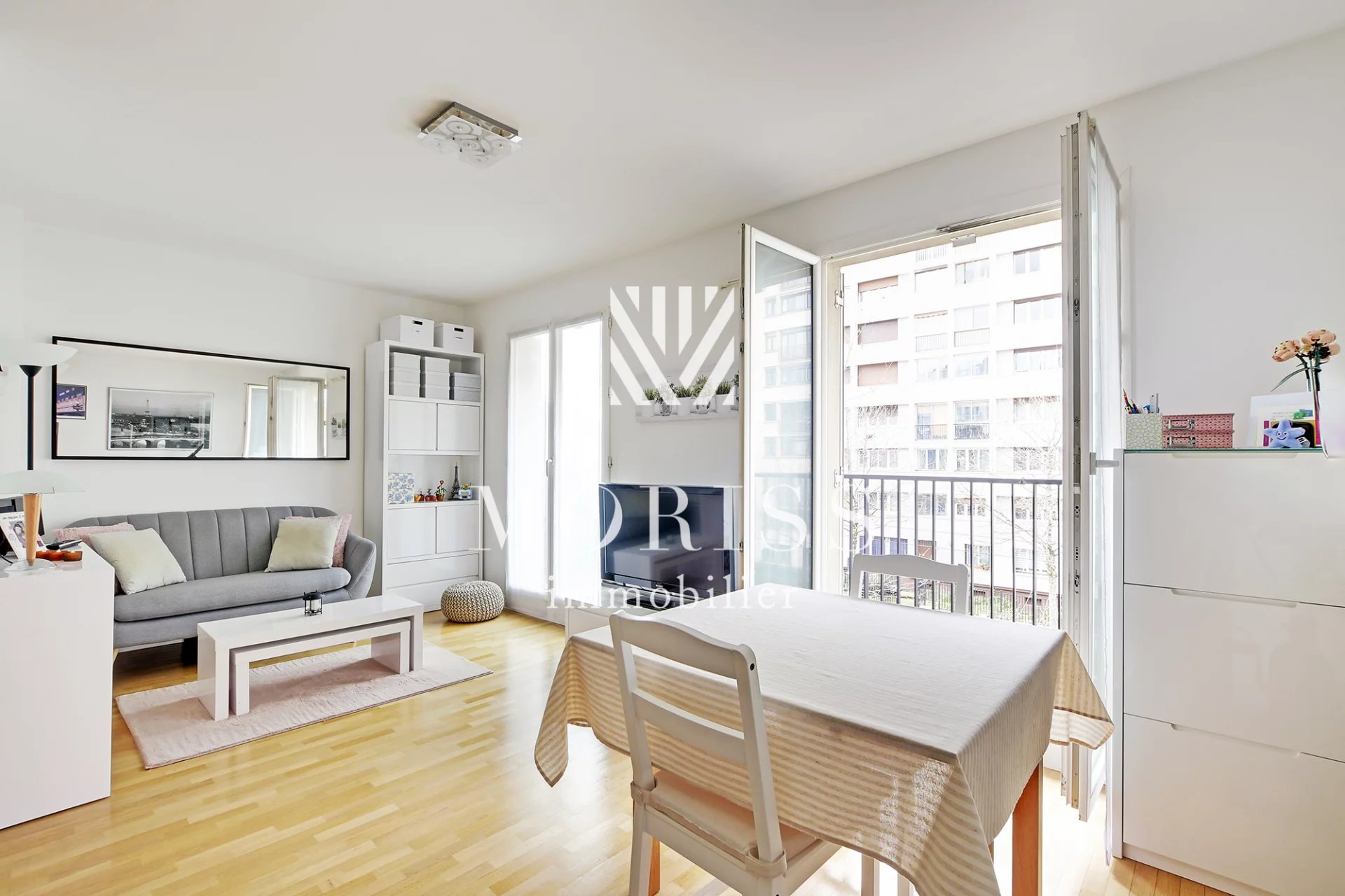 APPARTEMENT 2 PIÉCES AVEC PARKING ET BALCON CHATILLON CENTRE - Image Array