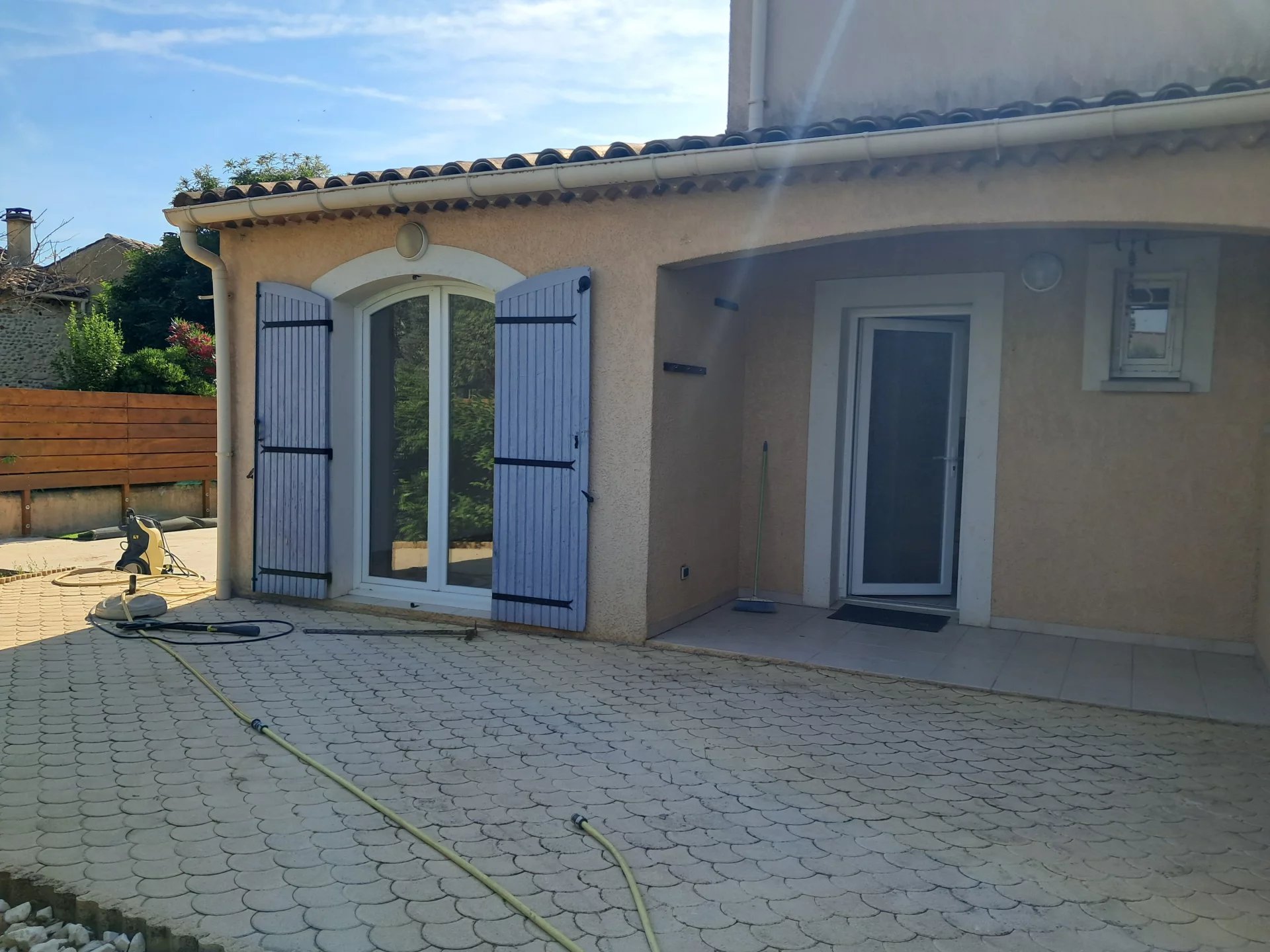 Villa mitoyenne, proche du CV - Photo 2
