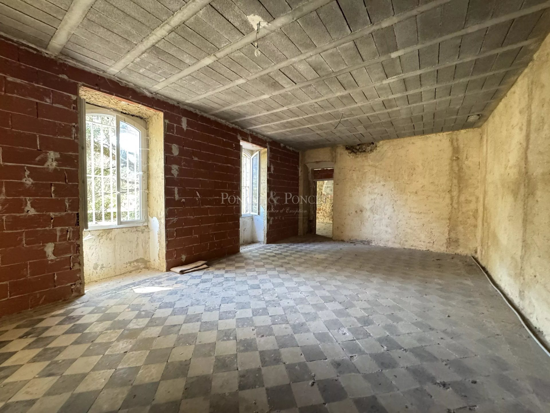 9 Bedroom Chateau's Image 9