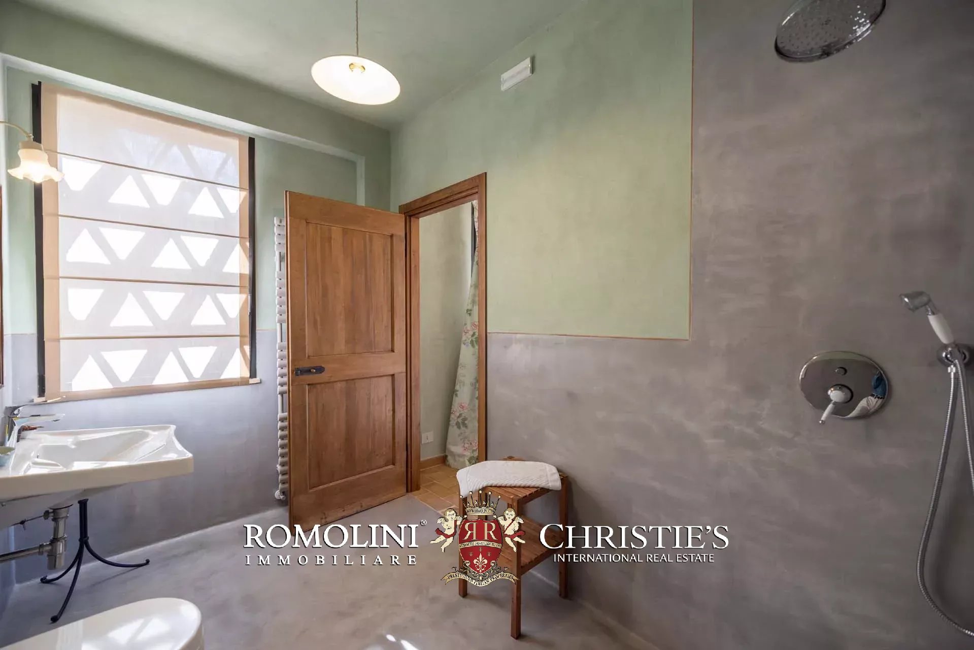 13 Bedroom Villa/Townhouse's Image 105