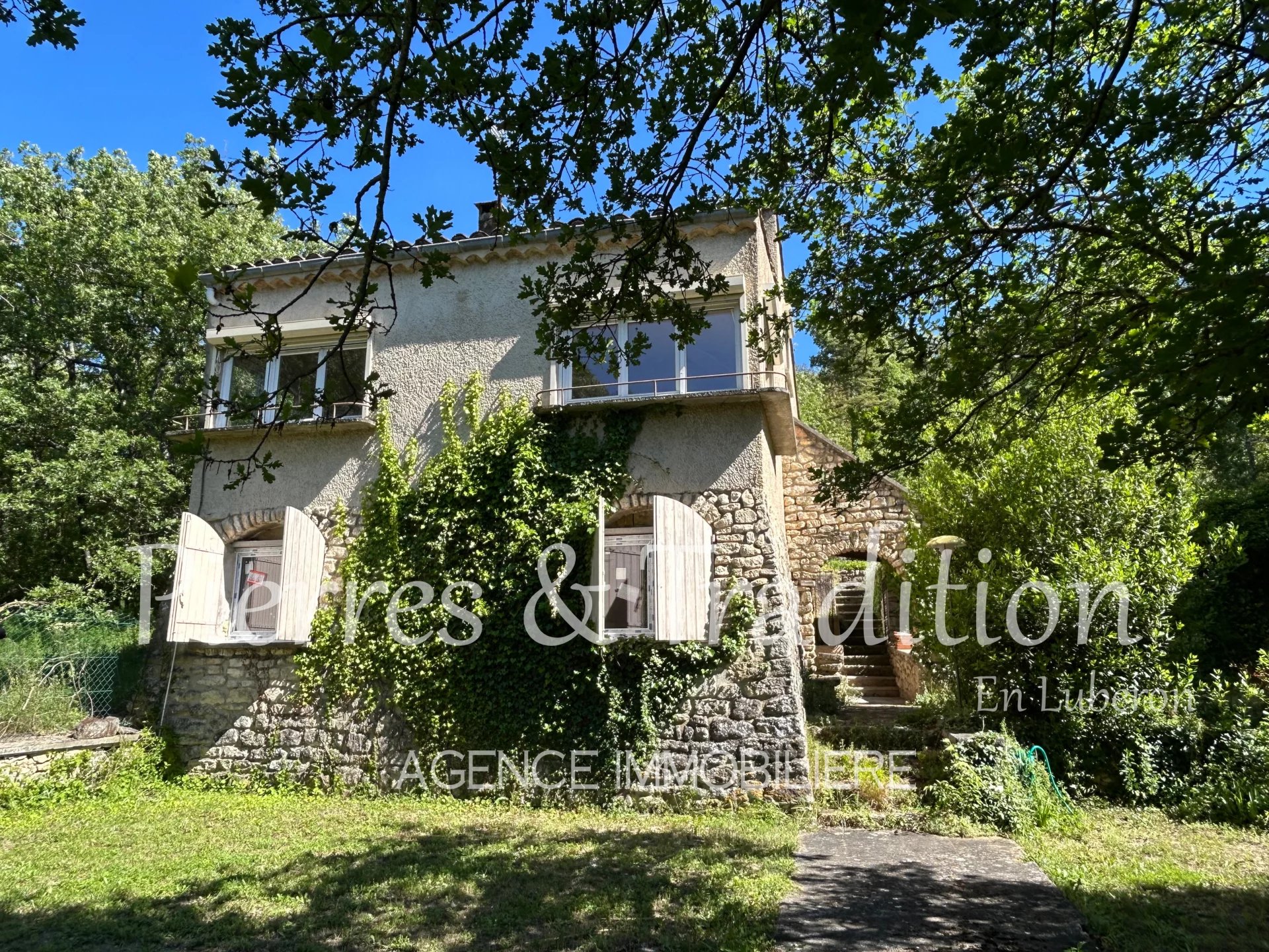 Agence immobilière de Pierres et Tradition en Luberon Apt