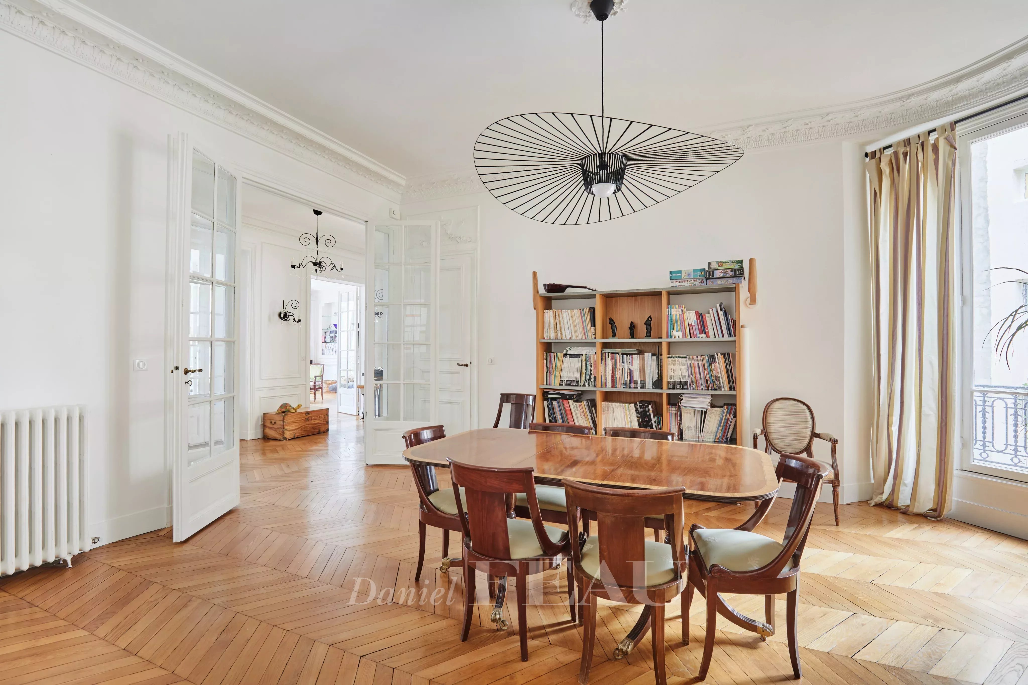 Sale Apartment Paris 16th