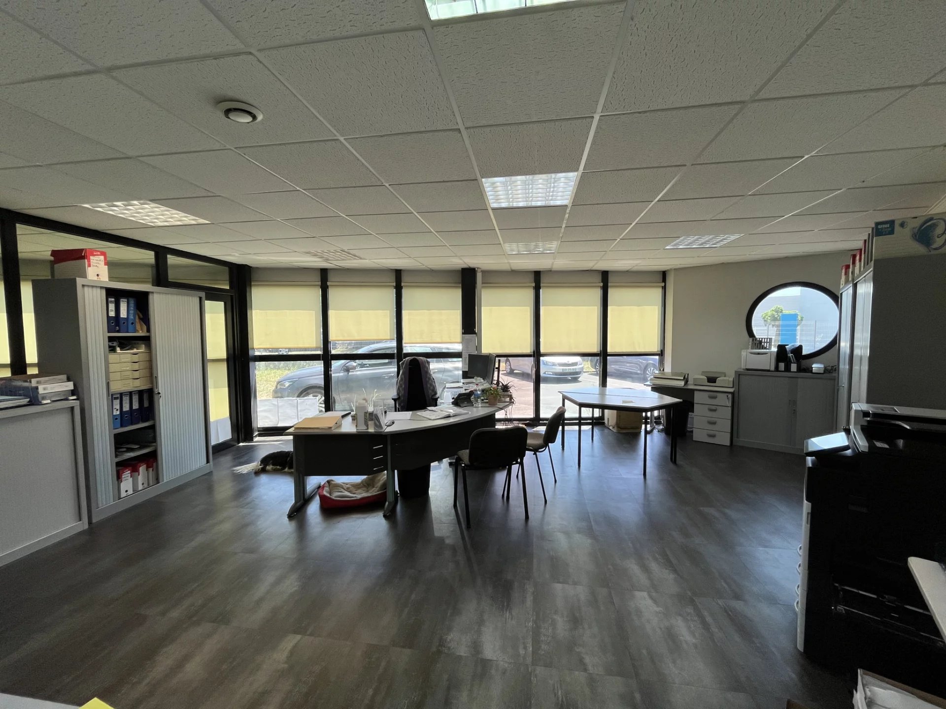 Batiment d'activé bureaux et dépôt 745 m2