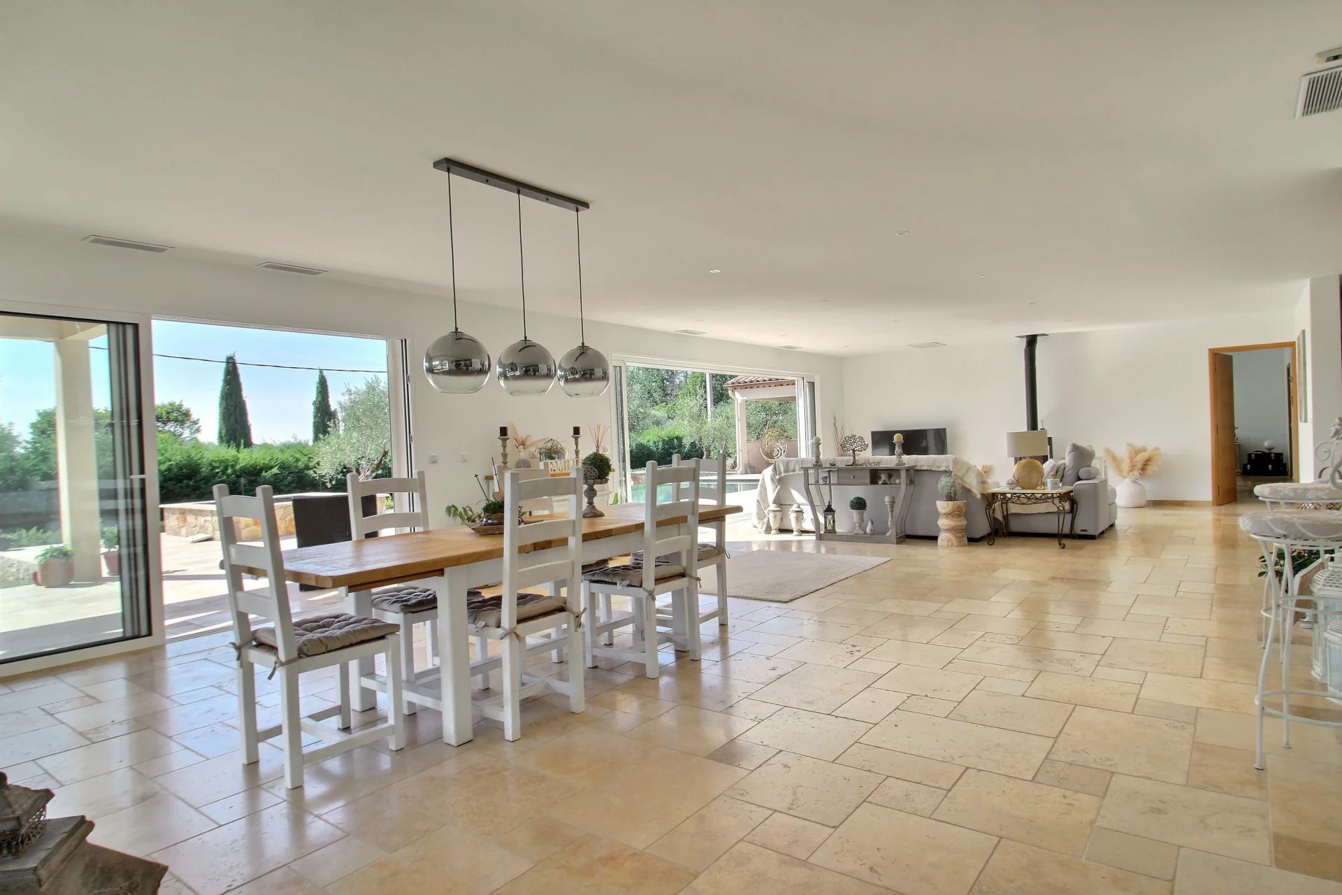 Recently built house walking distance to the village with independent apartment - Callian Recently built house walking distance to the village with independent apartment - Callian