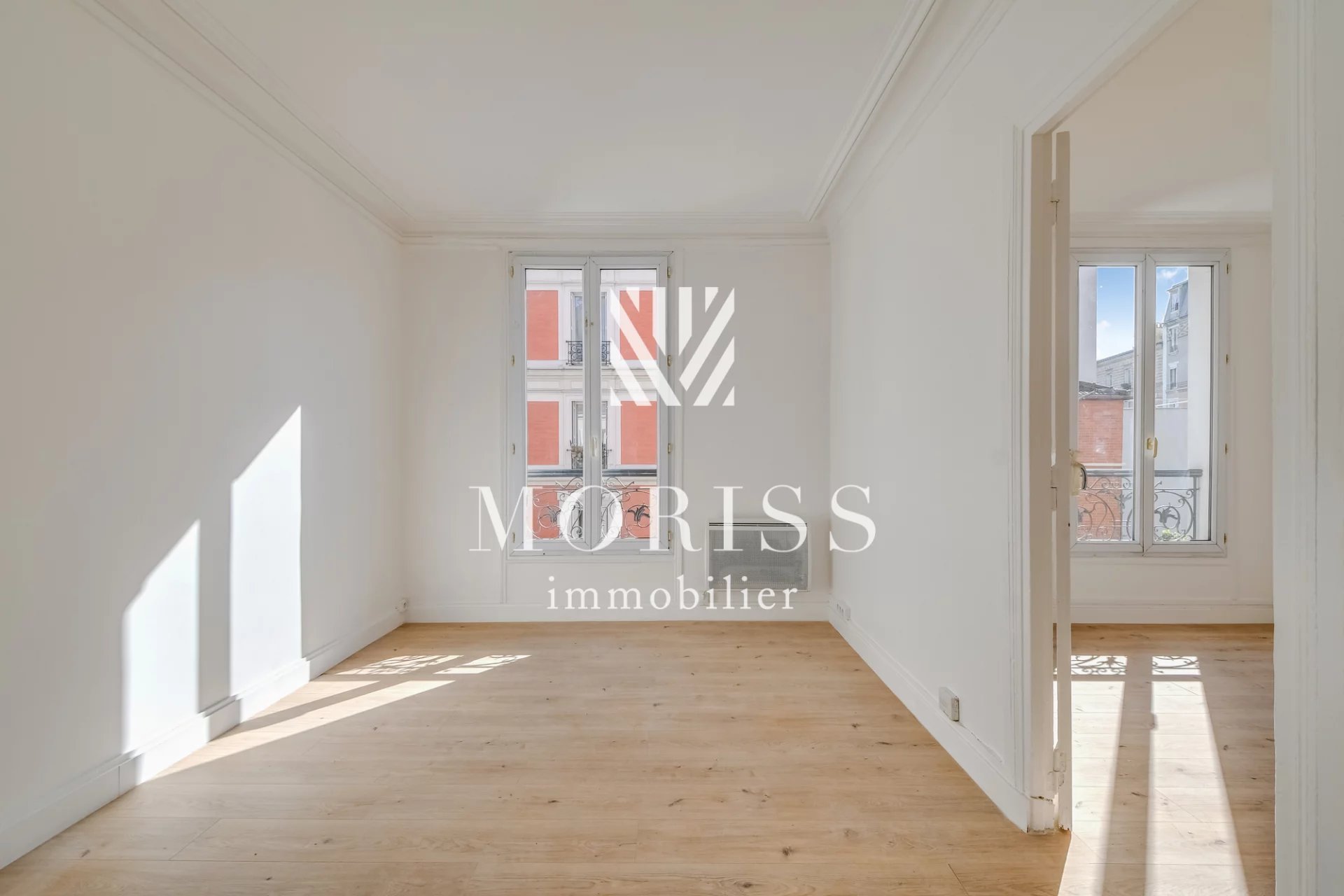 2 pièces Très Lumineux / 34 m2 / Rue Raspail / Métro Garibaldi 9 - Image Array