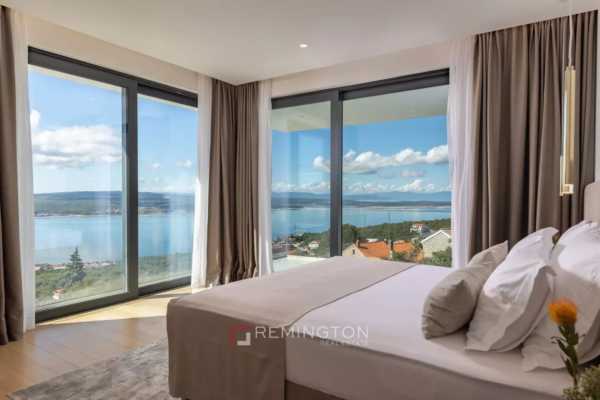 5 Bedroom Villa/Townhouse's Image 15