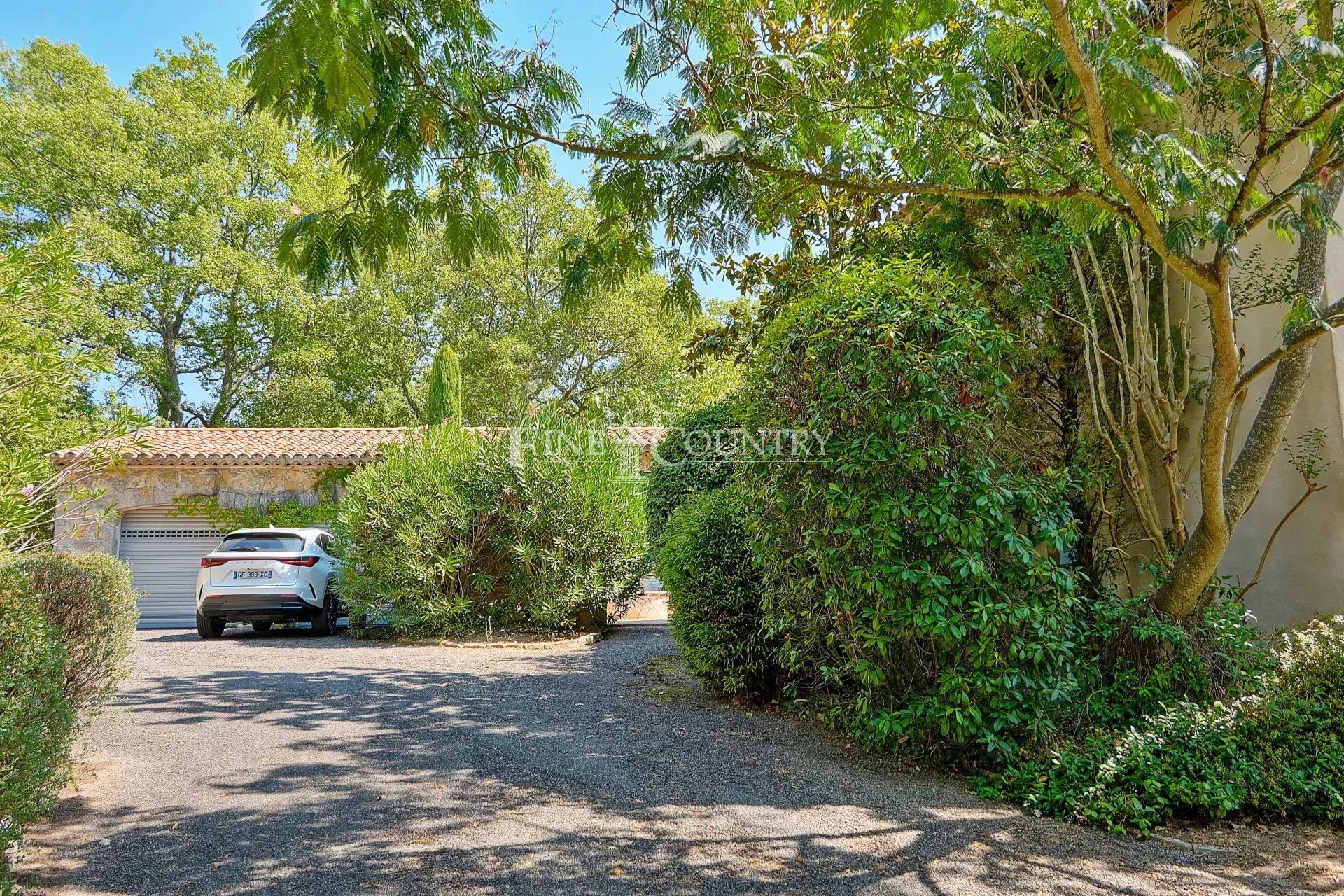 Photo of Villa for sale in Saint-Paul-en-Forêt