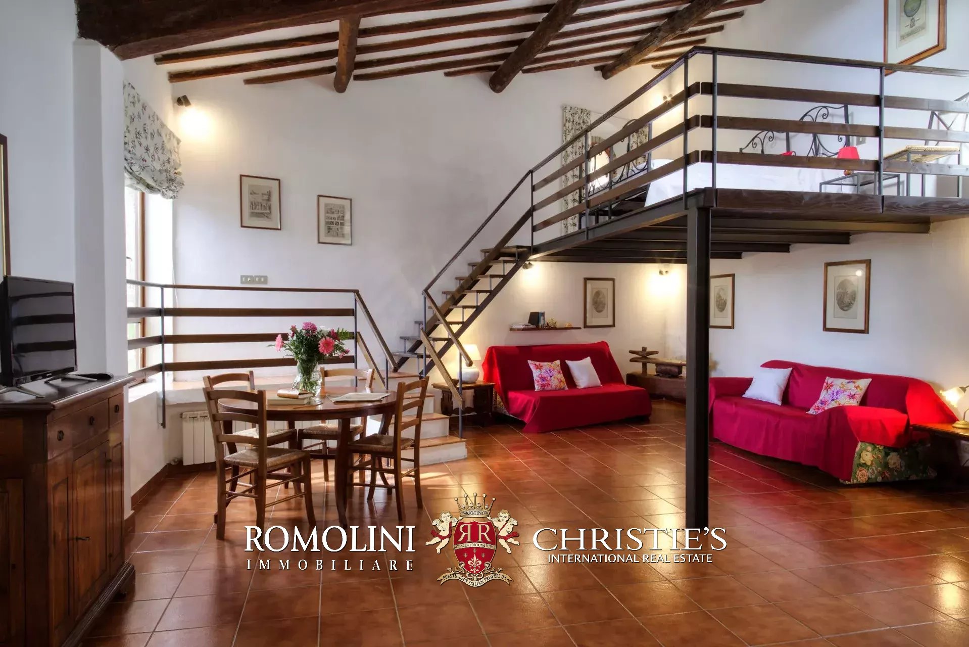 18 Bedroom Vineyard's Image 70