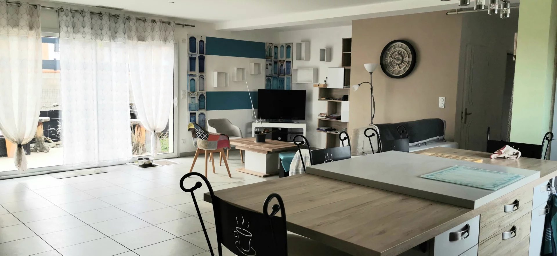Villa Plain PIed T4 piscine sur 1100 m2 de terrain  + studio
