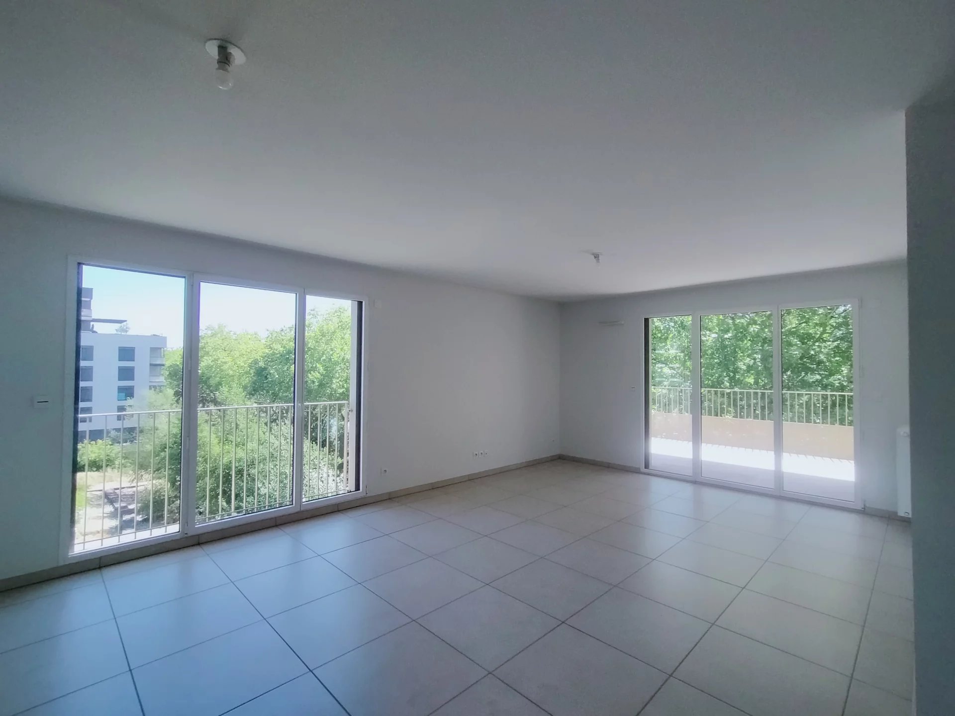 5249738 Location Lyon 9ème