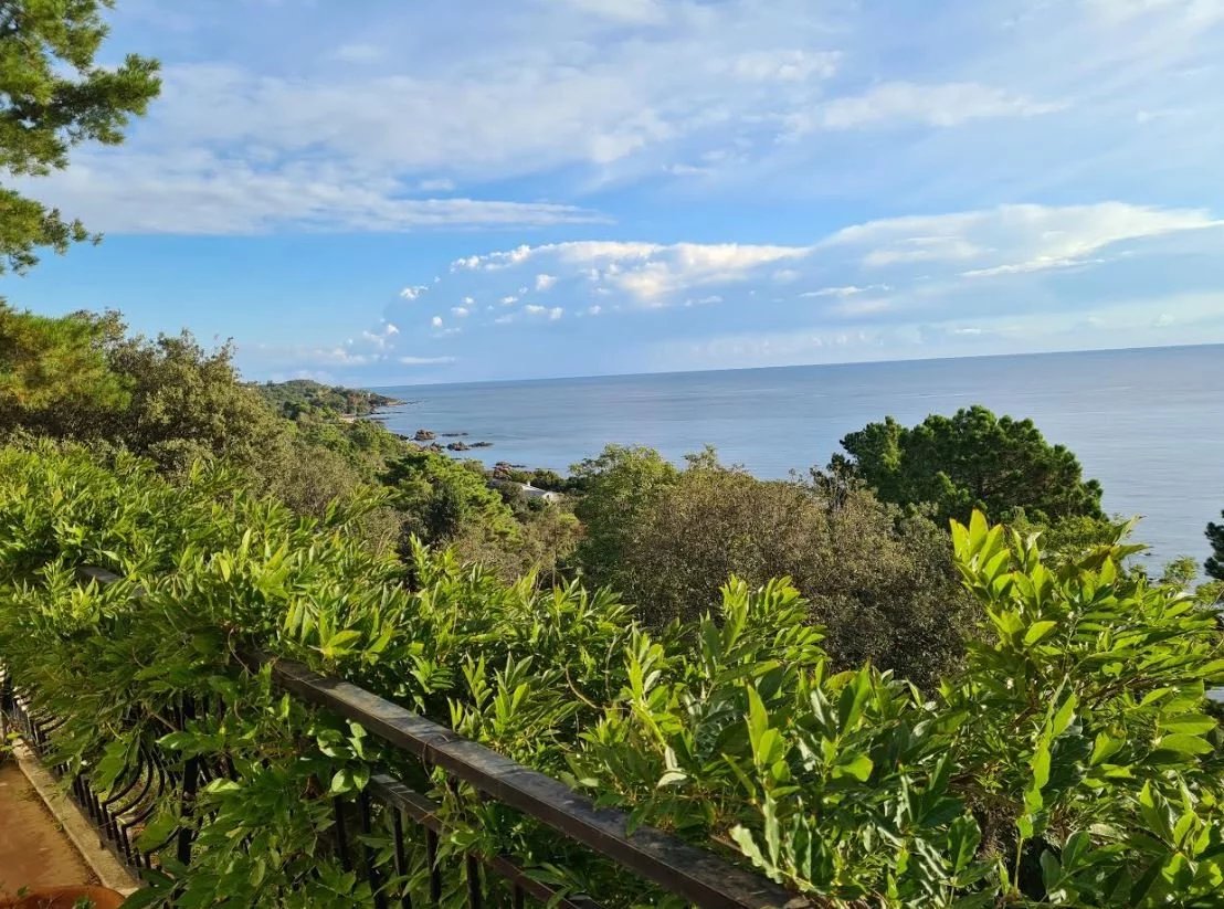 Propriété vue mer époustouflante accès direct plage à Solenzara