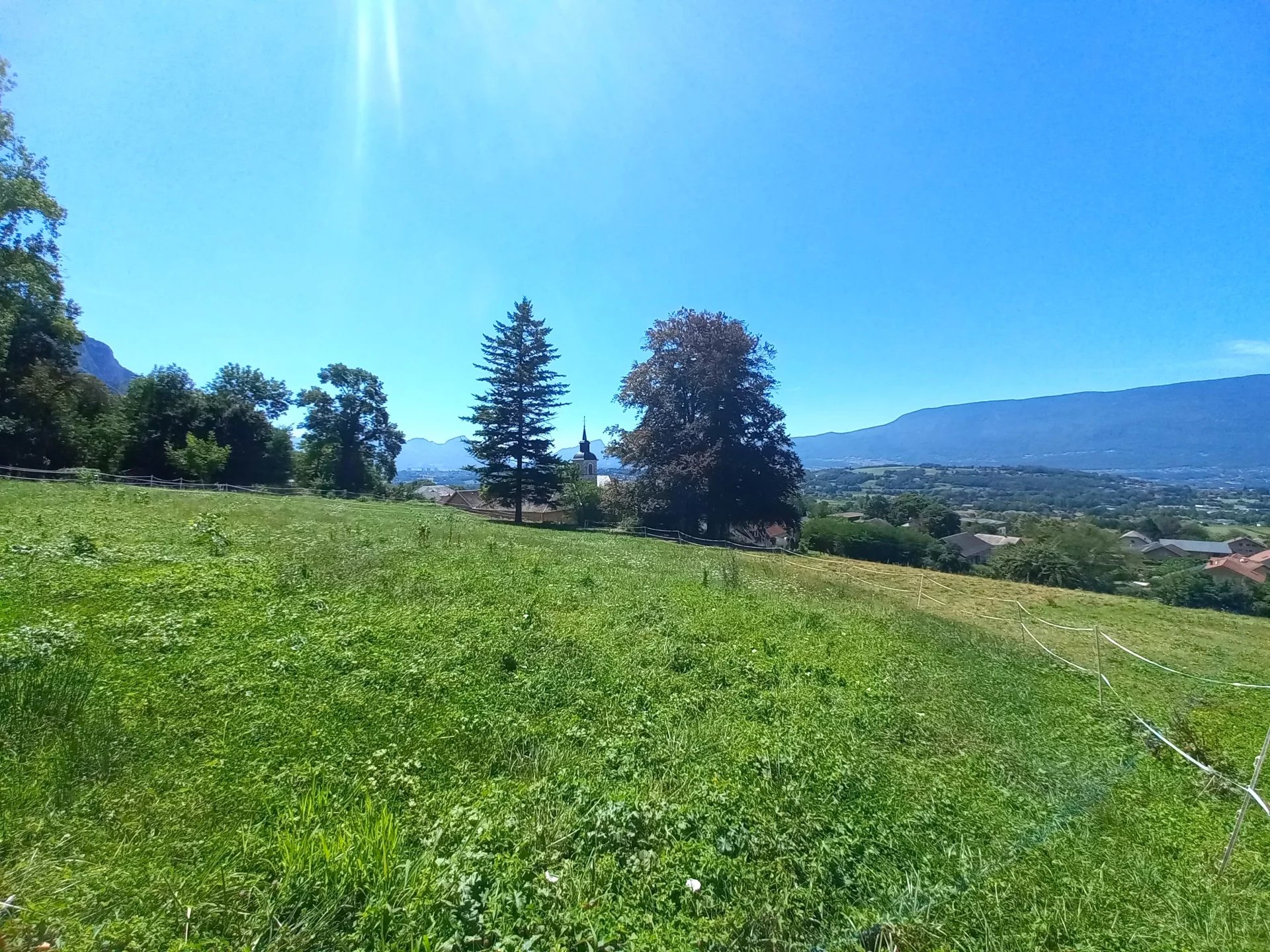 Grand T2 bis de charme dans un château