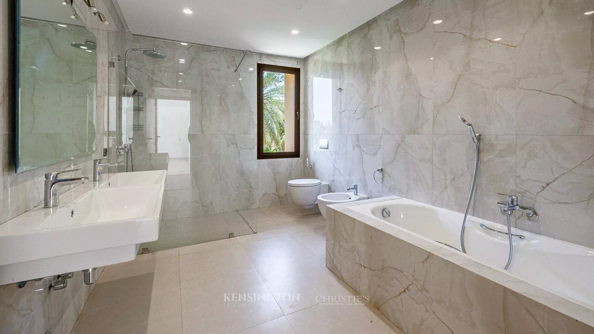 4 Bedroom Villa/Townhouse's Image 33