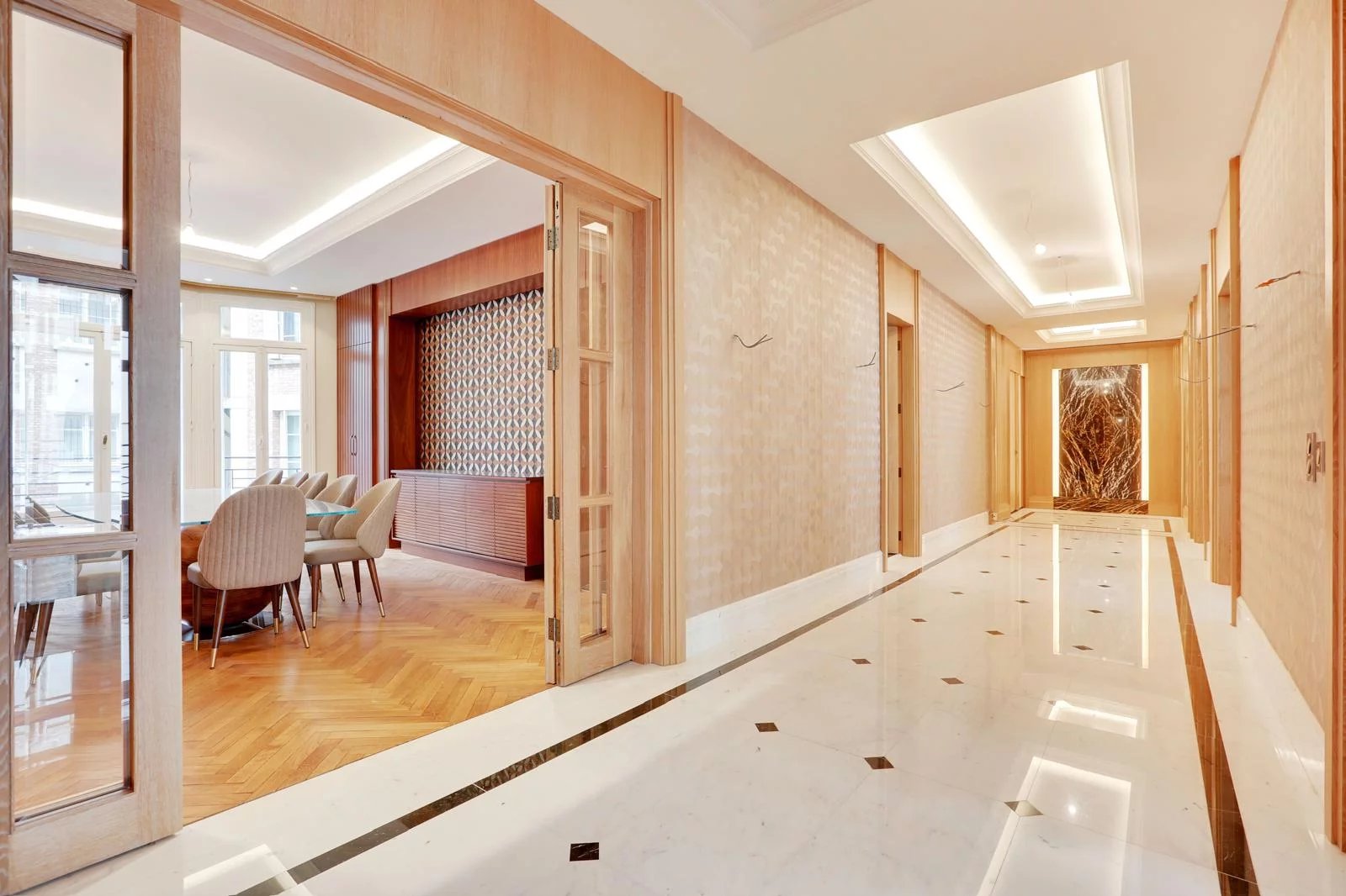 Agence immobilière de Elinora Luxury Real Estate