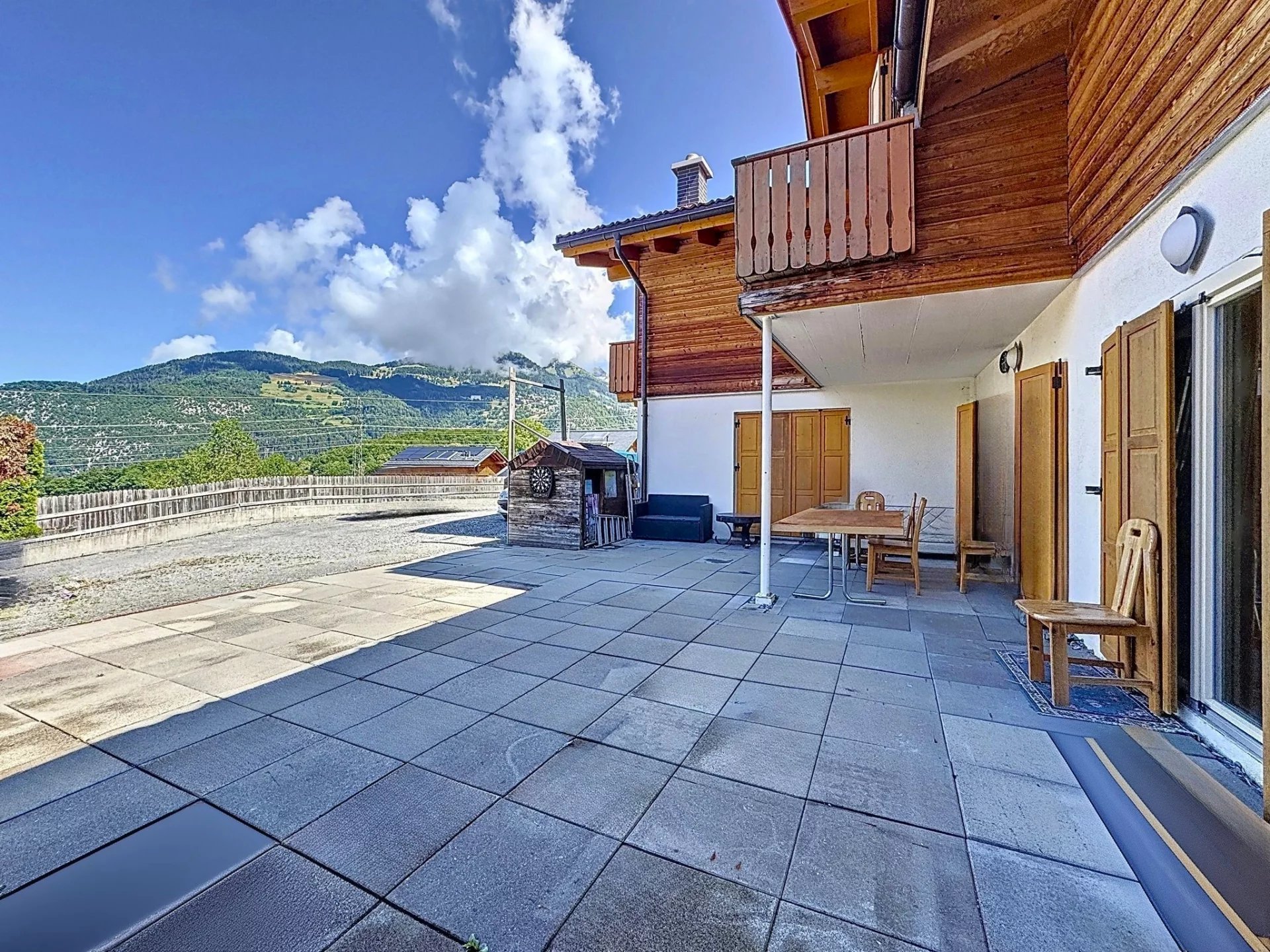 Opportunité à saisir en plein cœur du village !