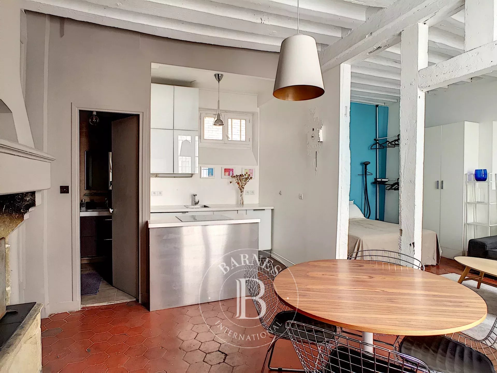 Daire Paris 3ème - picture 7