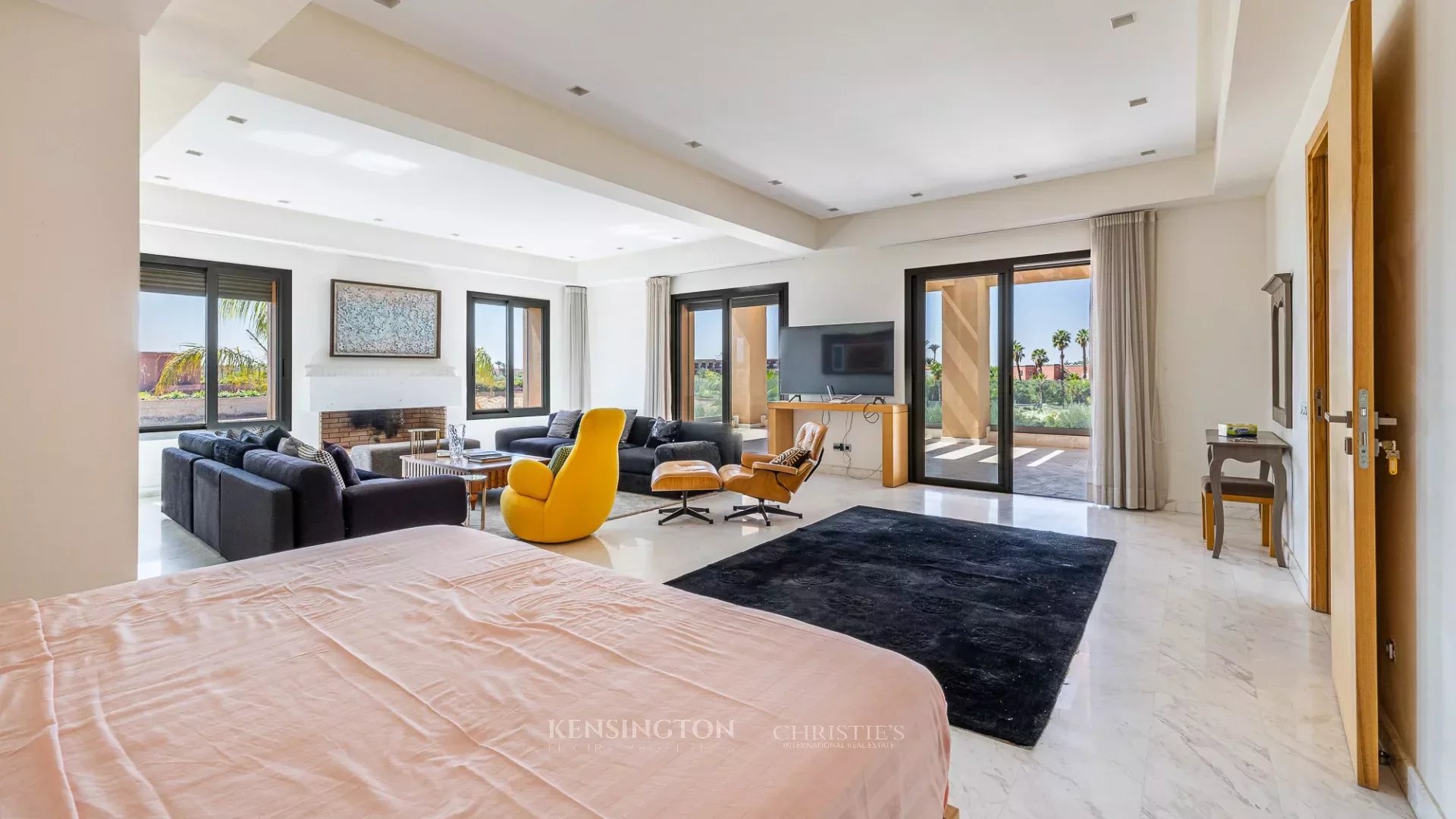 7 Bedroom Villa/Townhouse's Image 24