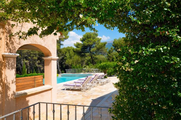 Luxury 5-Bedroom Family Villa in Cabris | Provencal Legacy Estate — photo 3