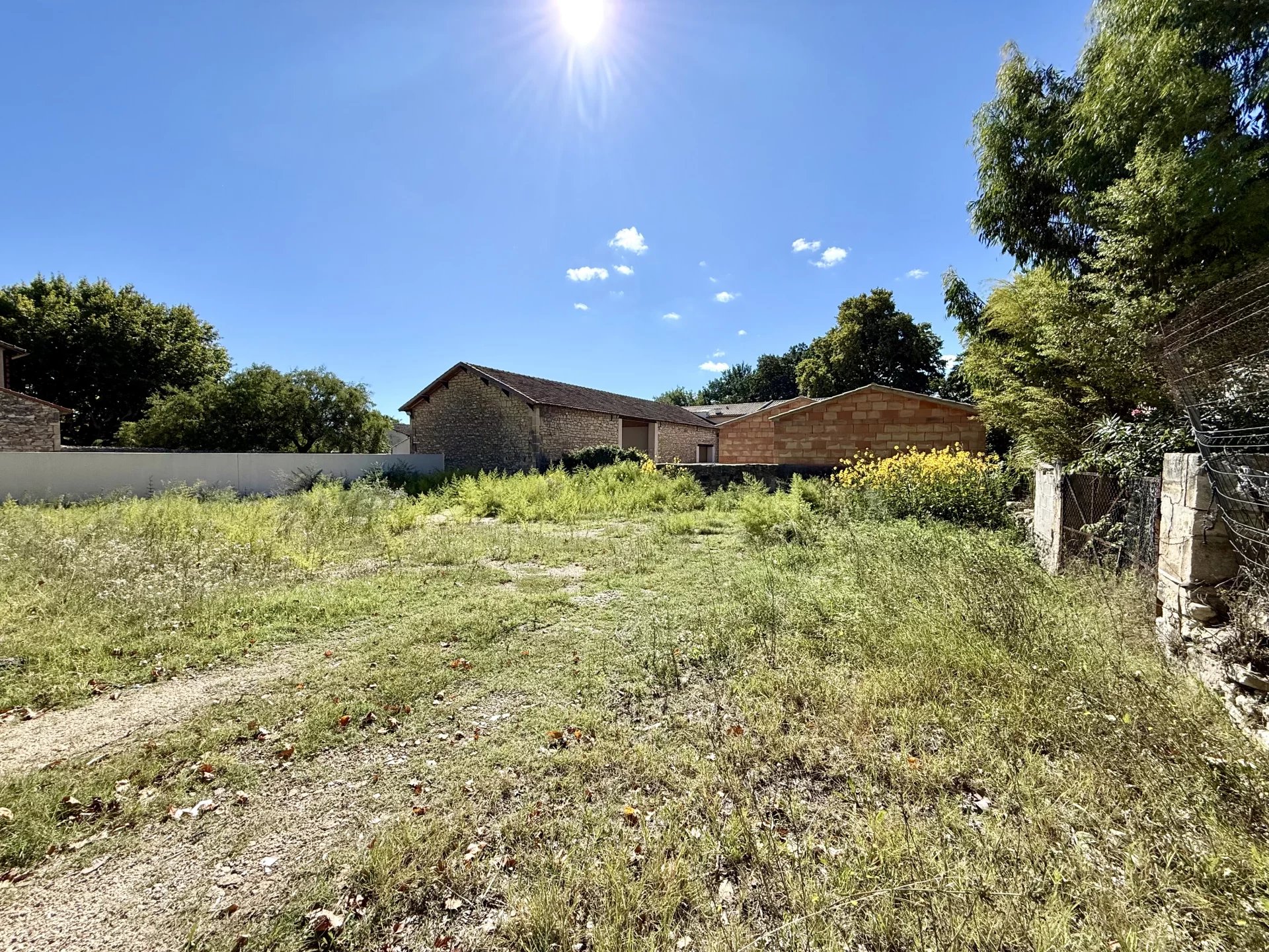 Sale Plot of land Jonquières-Saint-Vincent