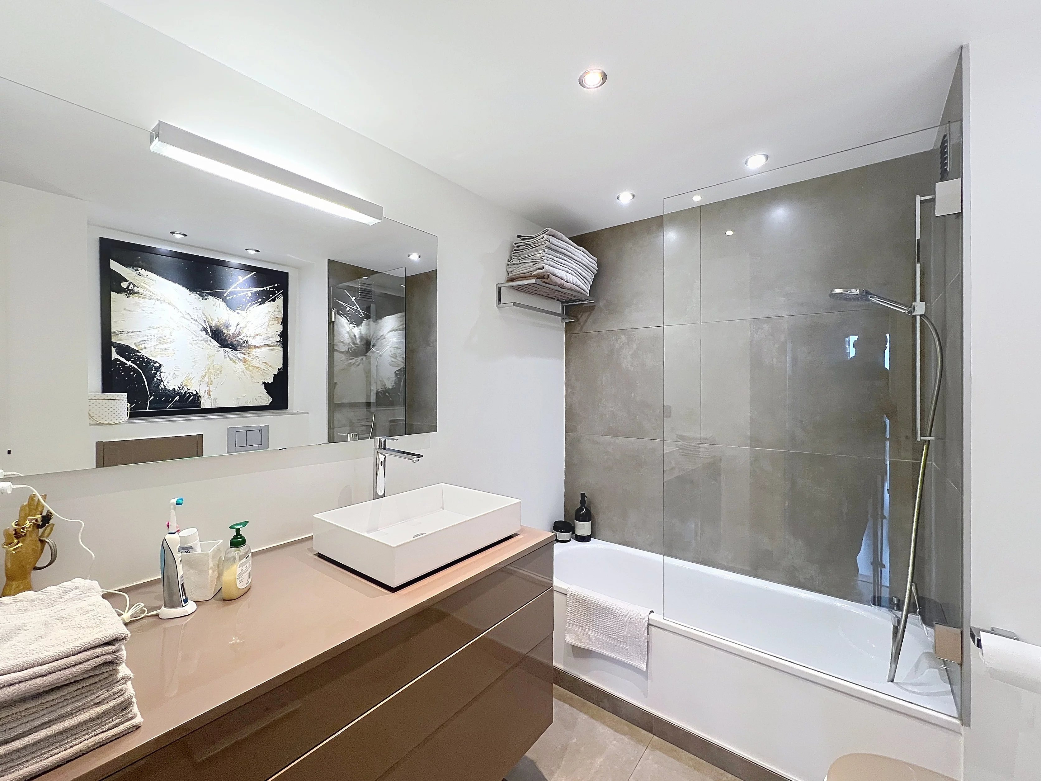 Bois de la Cambre - Beautiful 4-bedroom apartment, terrace and parking space