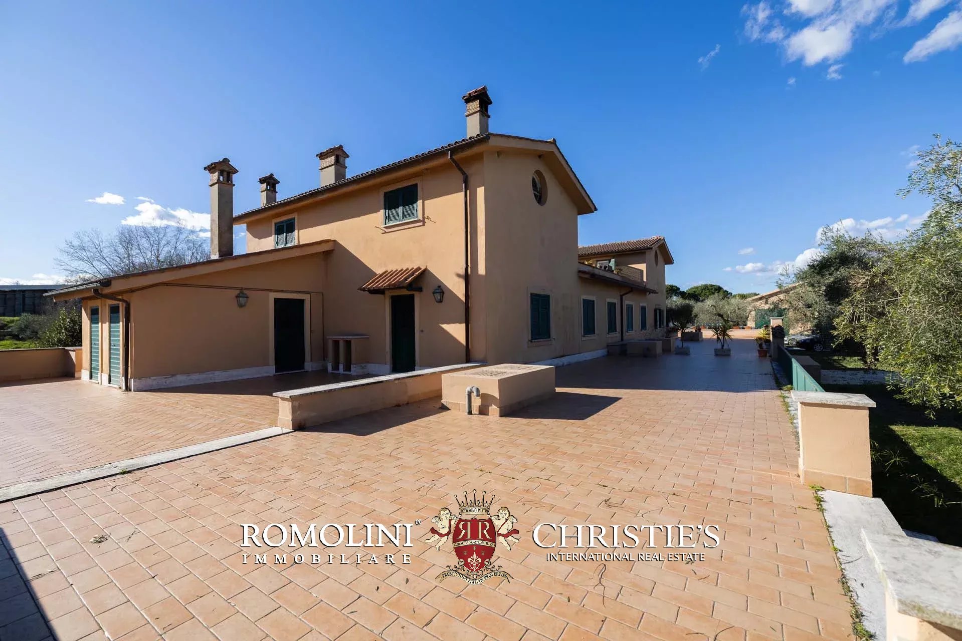 30 Bedroom Villa/Townhouse's Image 105