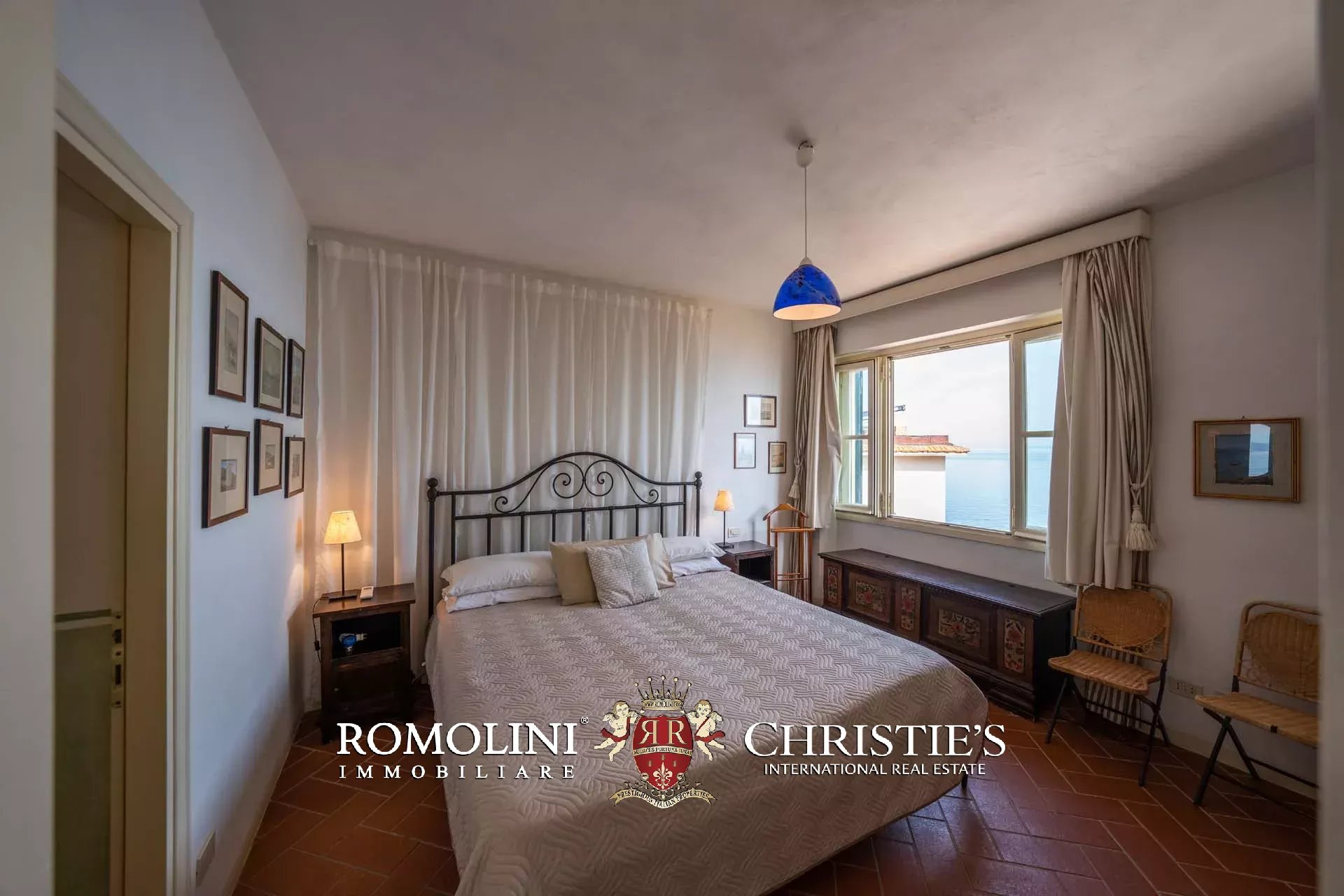 11 Bedroom Villa/Townhouse's Image 126