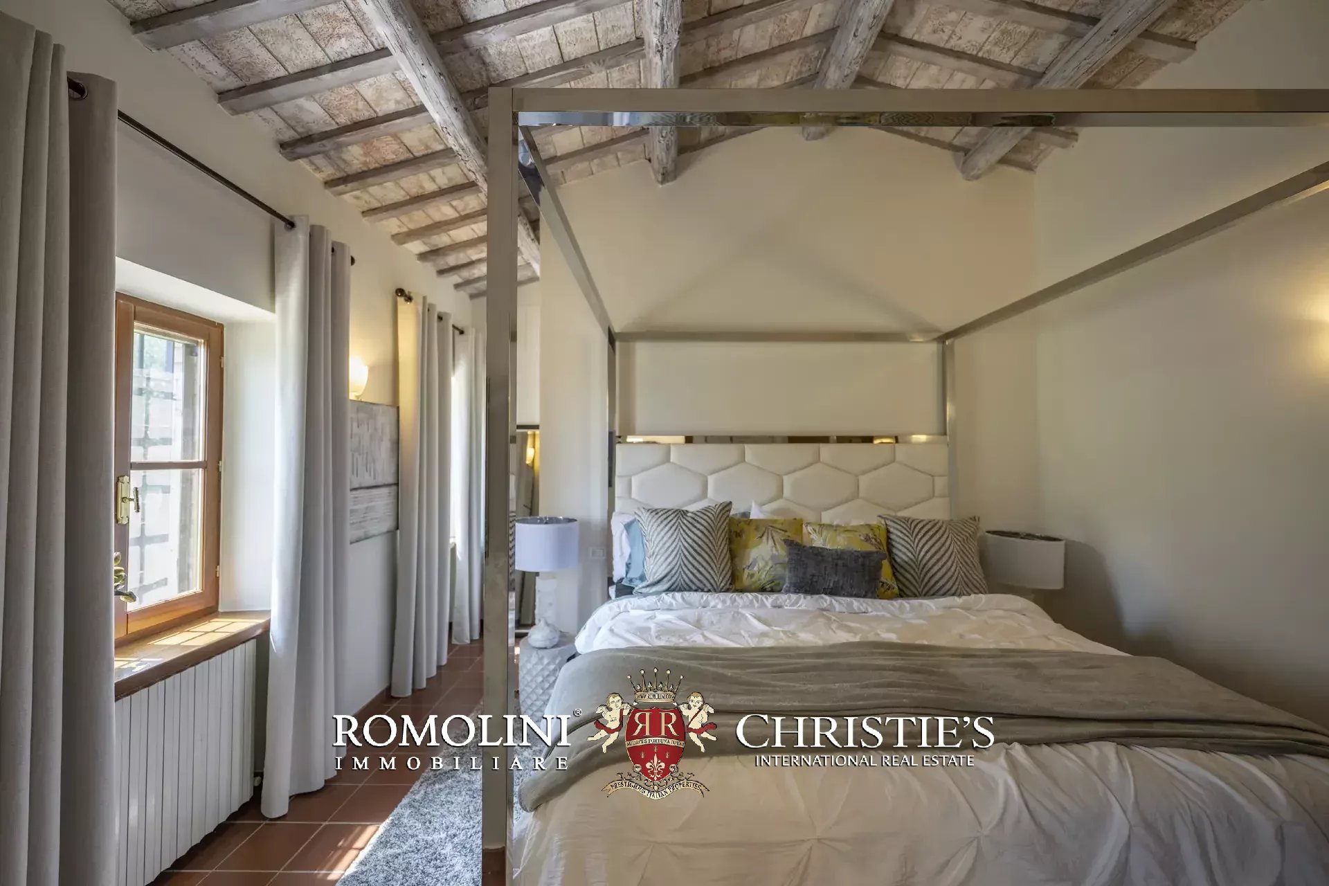 4 Bedroom Villa/Townhouse's Image 38