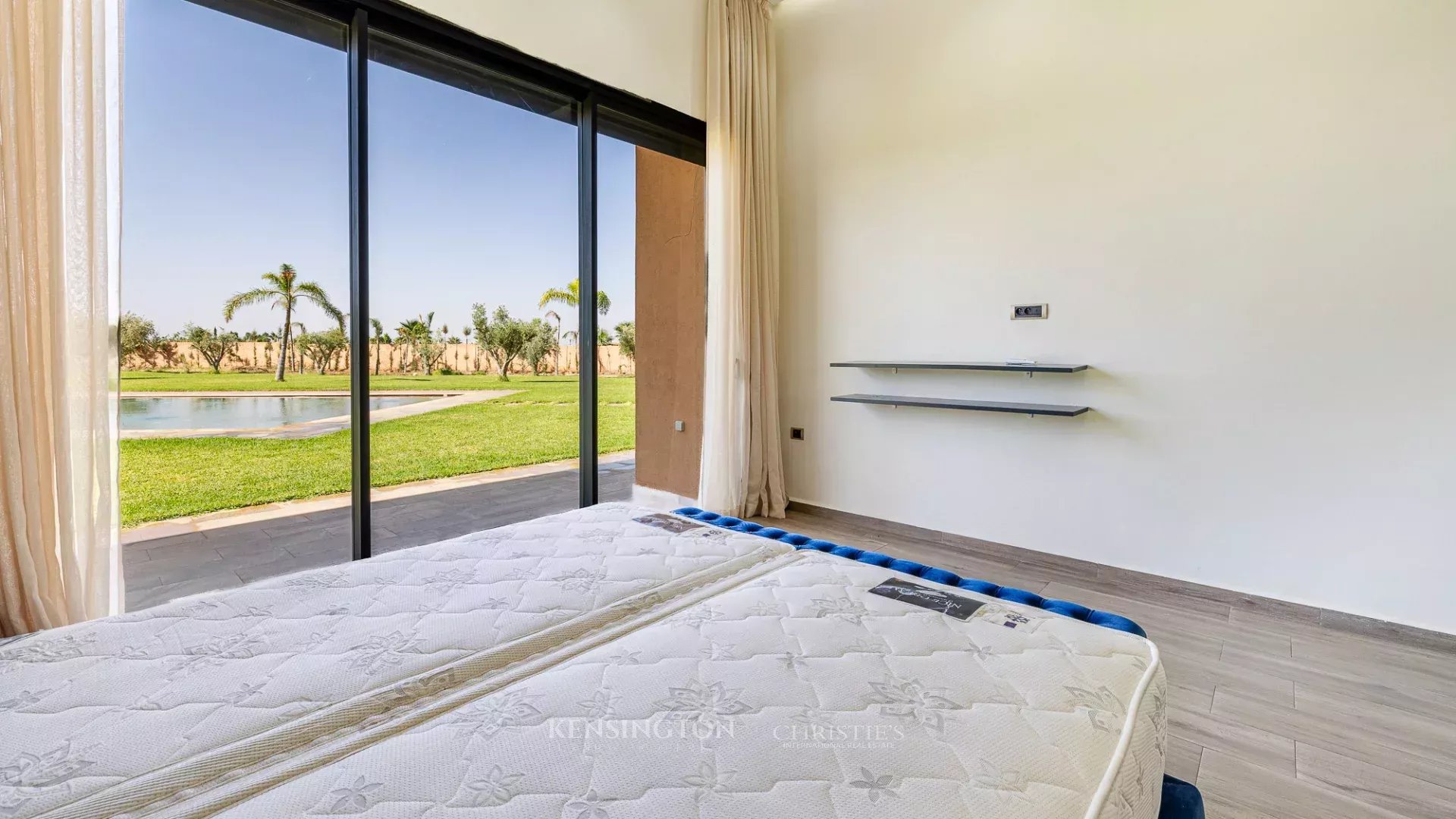 6 Bedroom Villa/Townhouse's Image 14