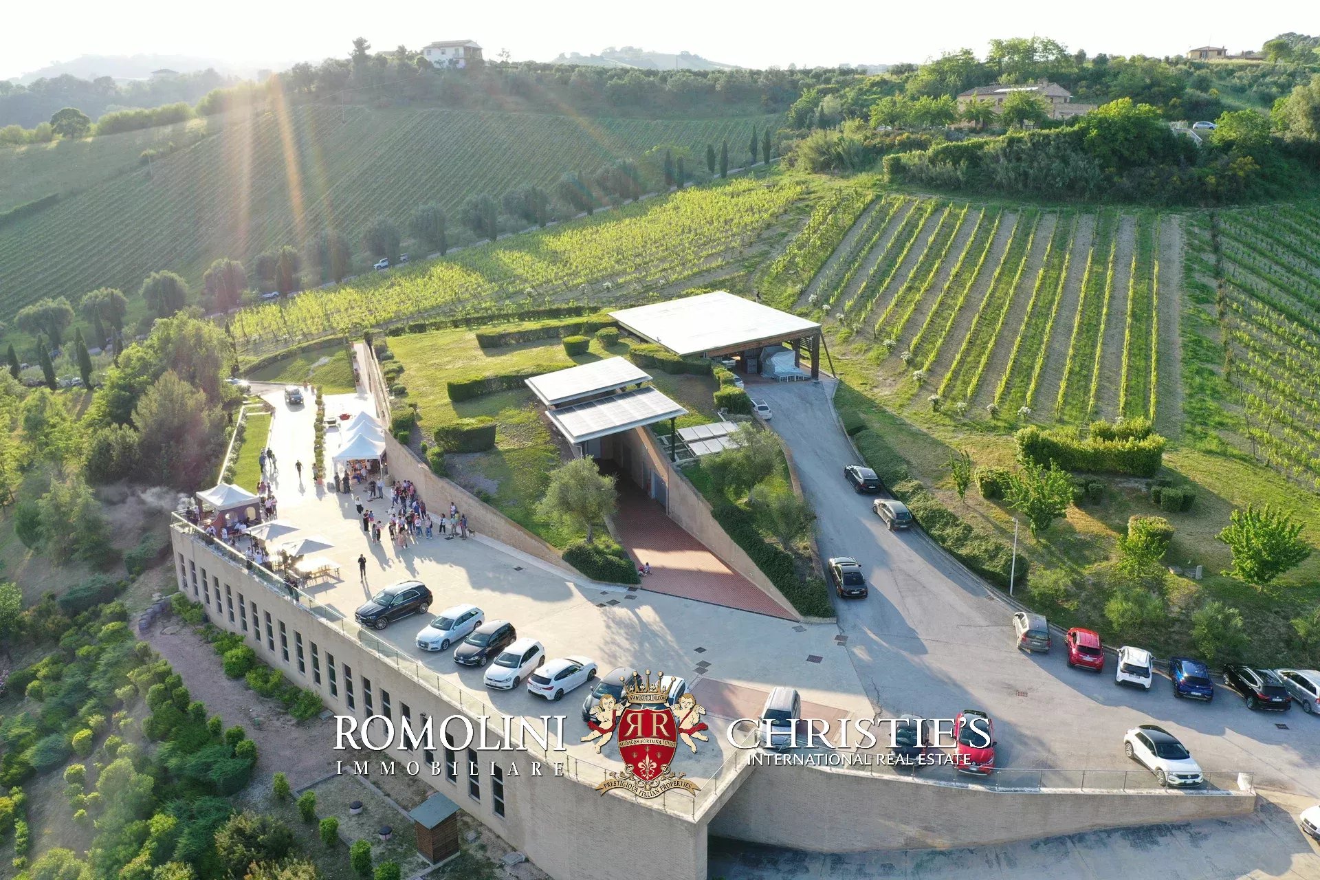 6 Bedroom Vineyard's Image 6