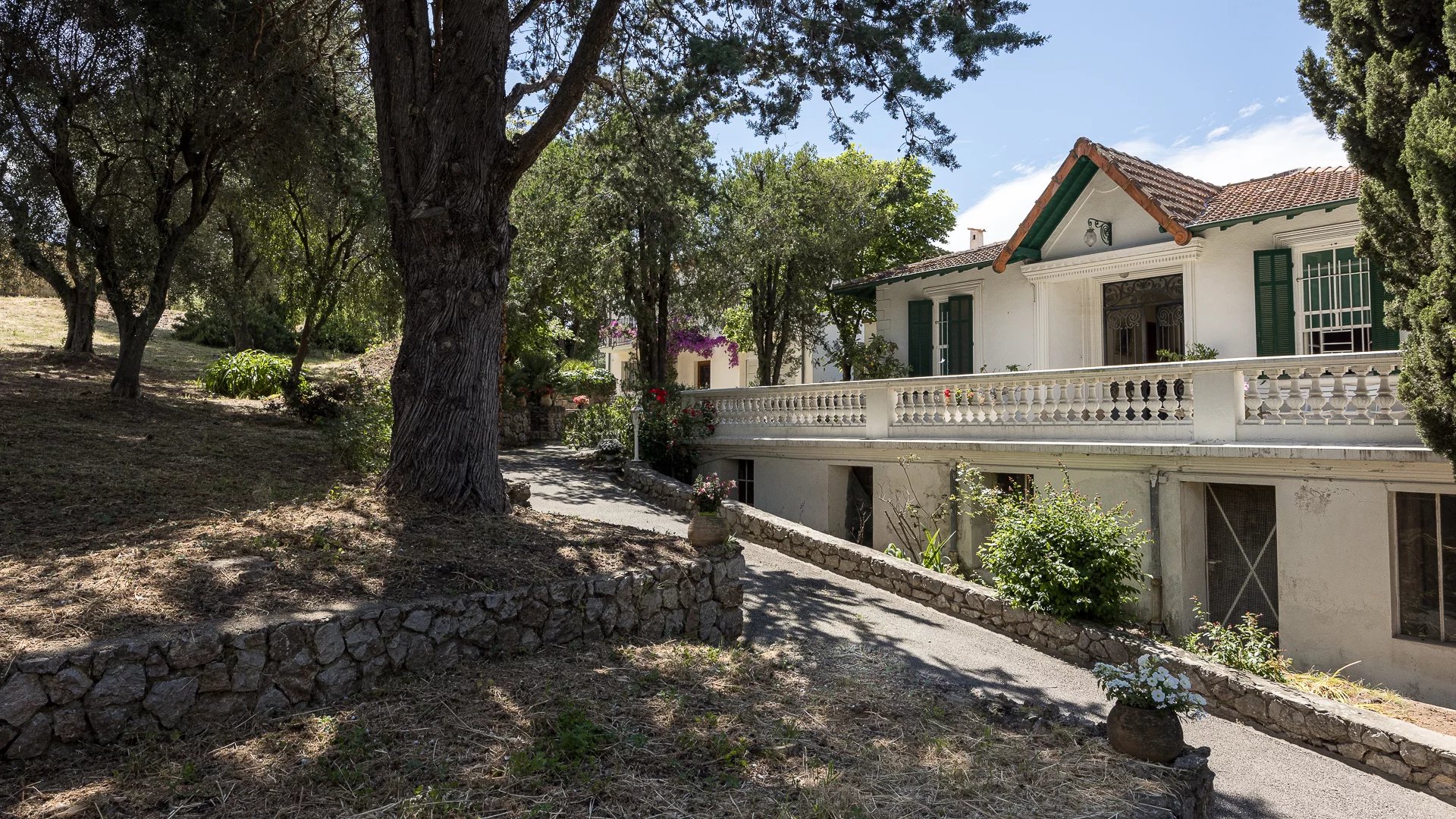 Sale House Cannes Croix des Gardes