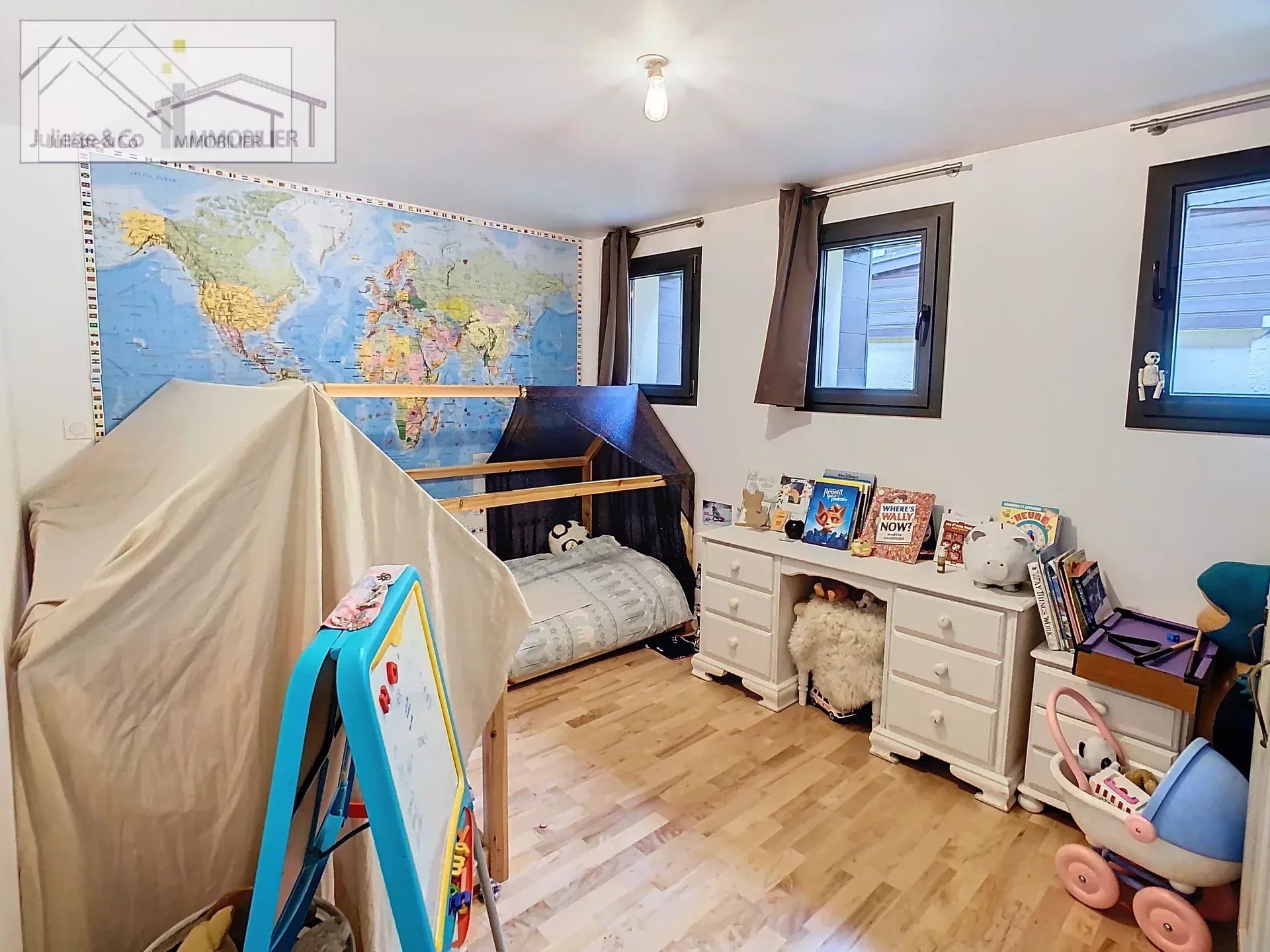 Photo of 4 bedroom for sale in center with garden