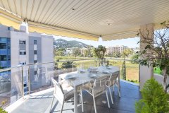 Renovated 3-bedroom apartment in Santa Eulalia, Ibiza — photo 5 of 7