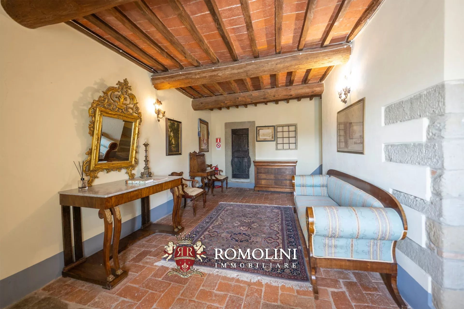 13 Bedroom Villa/Townhouse's Image 25