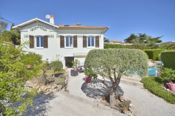Luxury Provencal Villa in Cannes: A Timeless Family Estate with Pool — photo 6