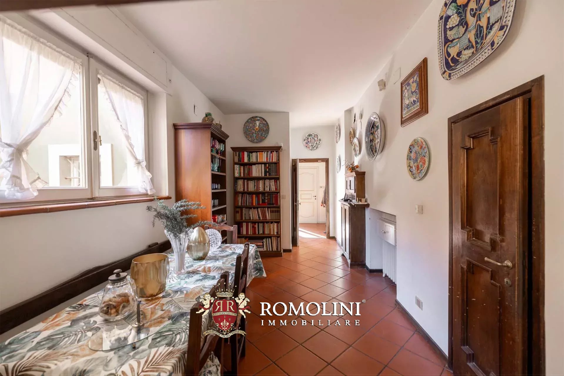 8 Bedroom Villa/Townhouse's Image 36
