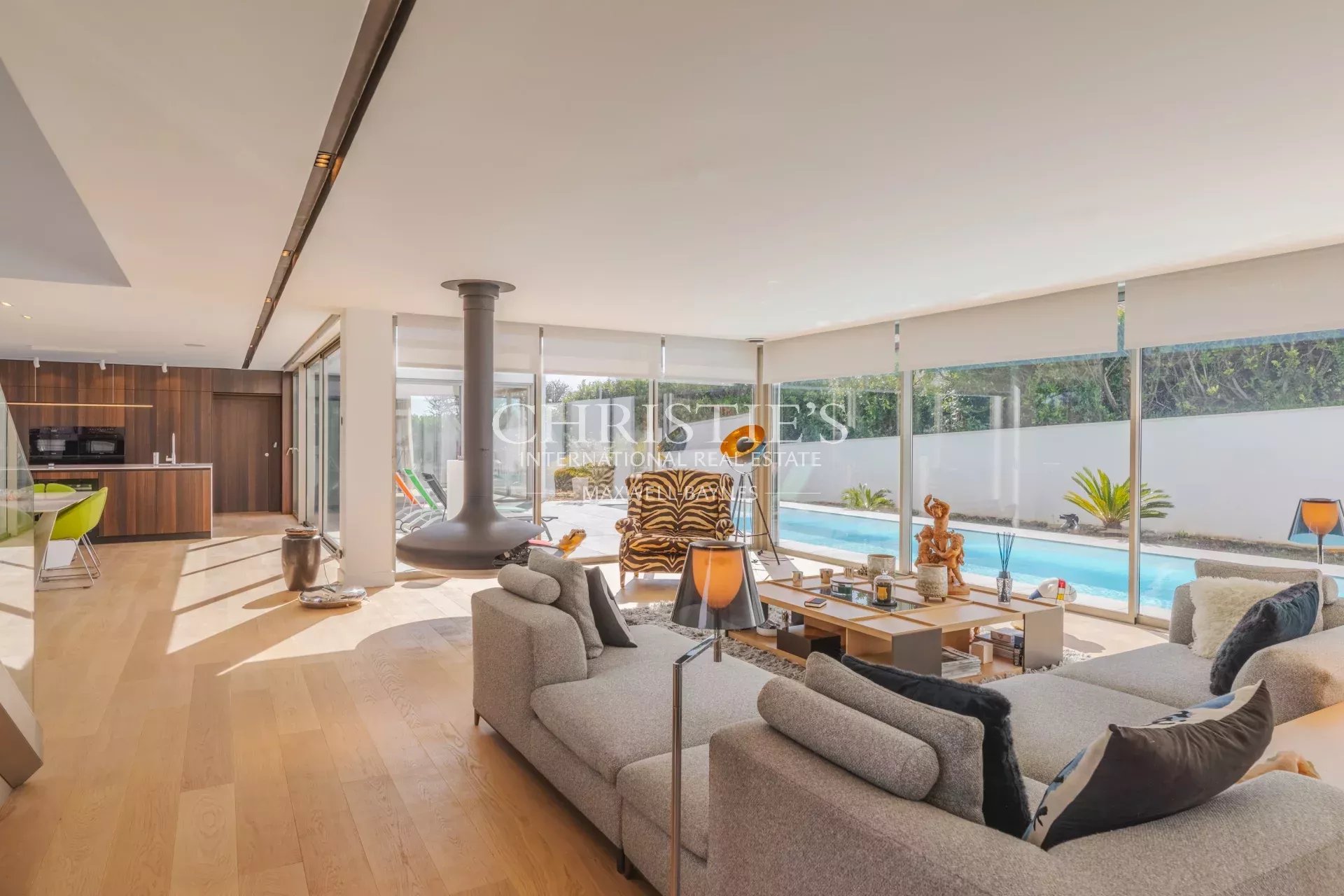 4 Bedroom Villa/Townhouse's Image 11