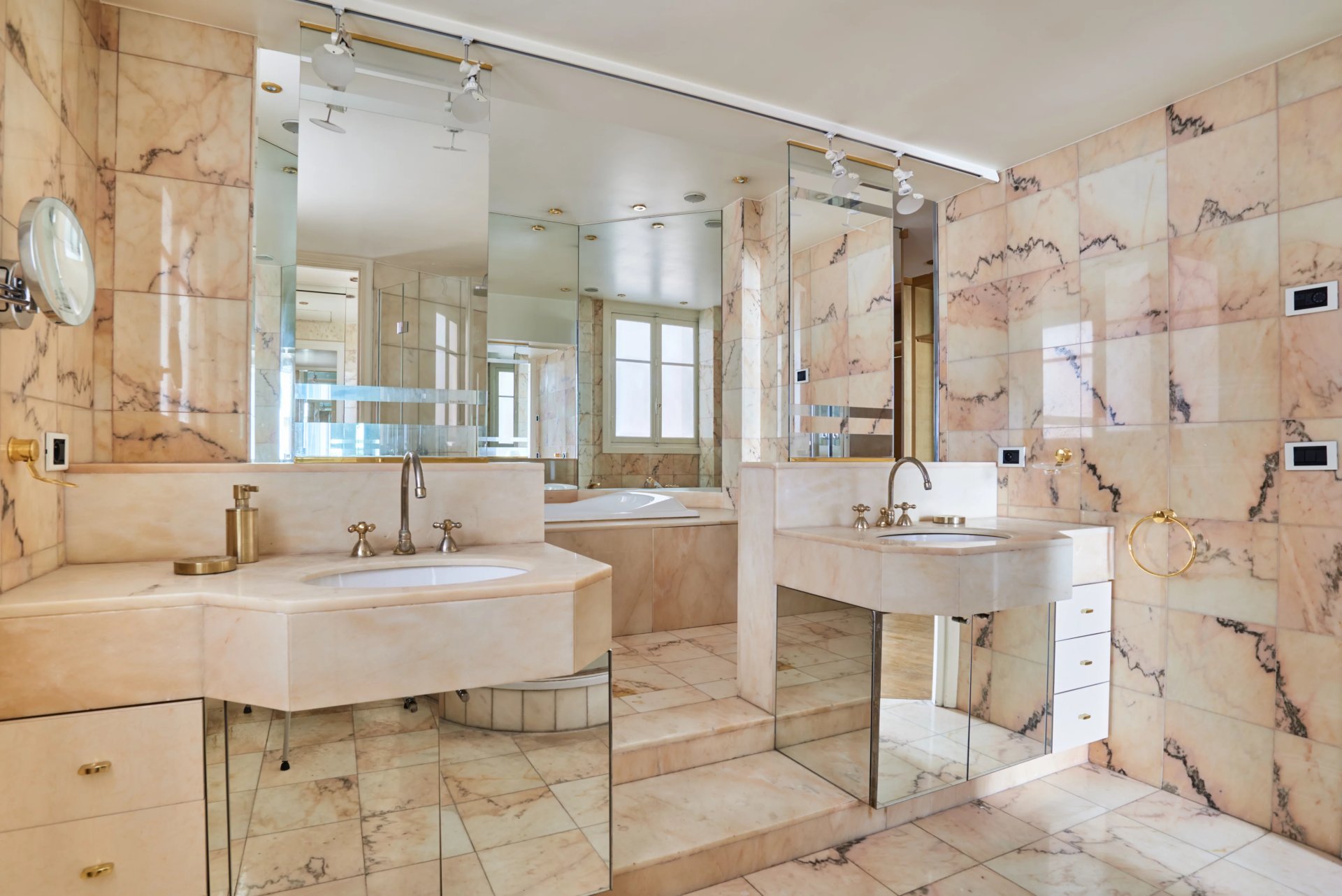 4 Bedroom Apartment/Flat's Image 13