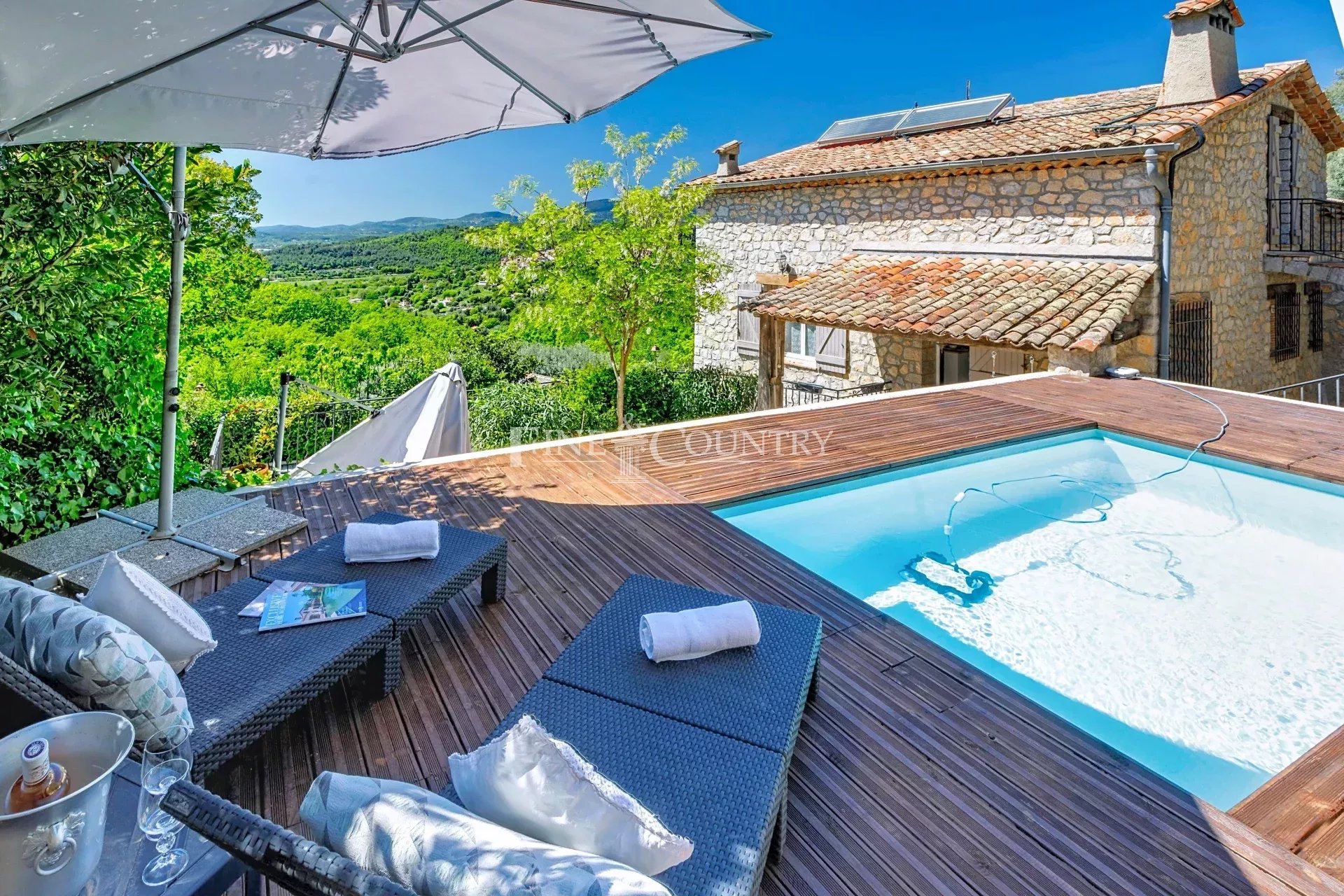 Photo of Village House for sale in Montauroux with Panoramic View