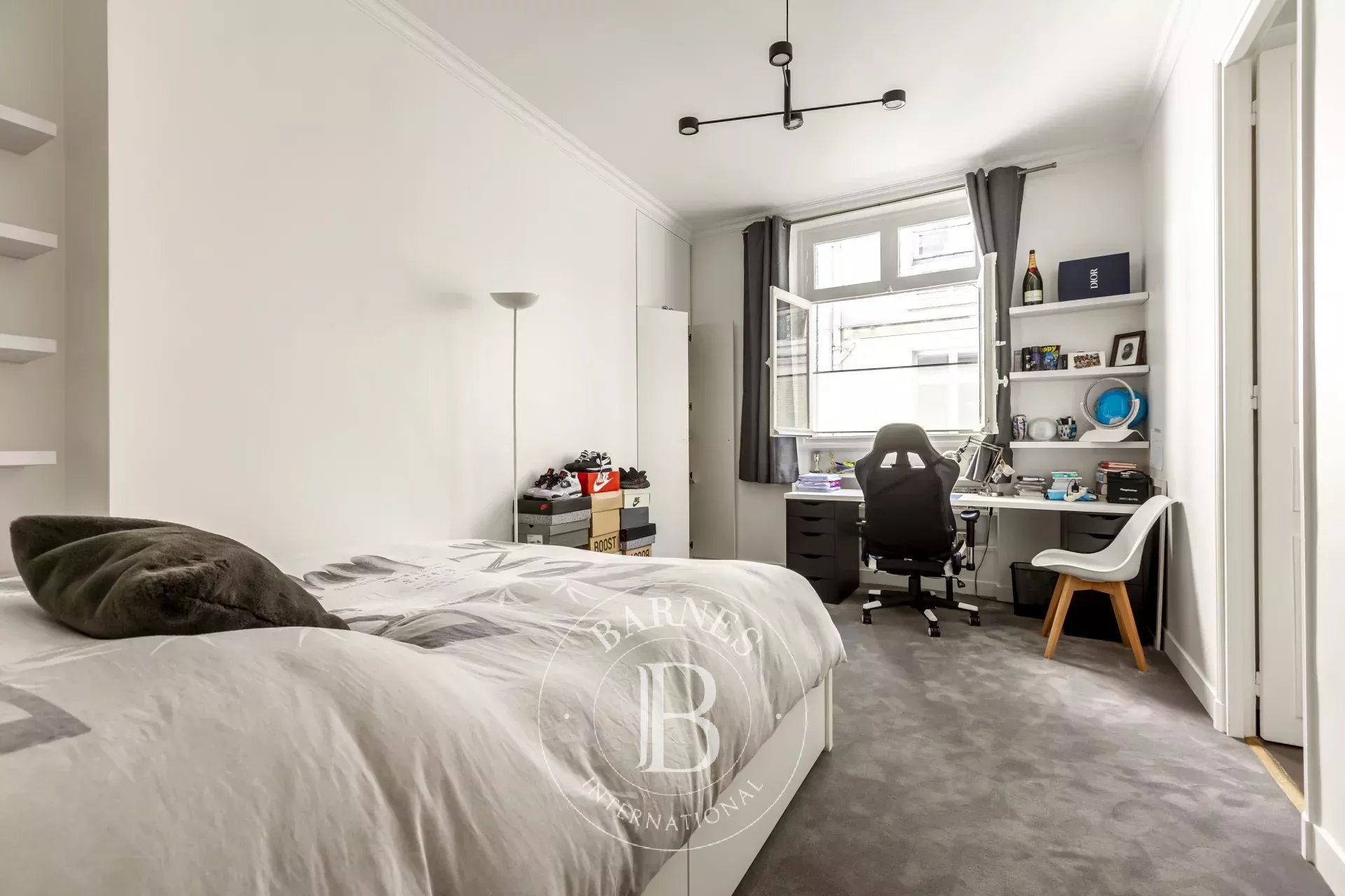 Paris  - Apartment 3 Bedrooms - picture 12