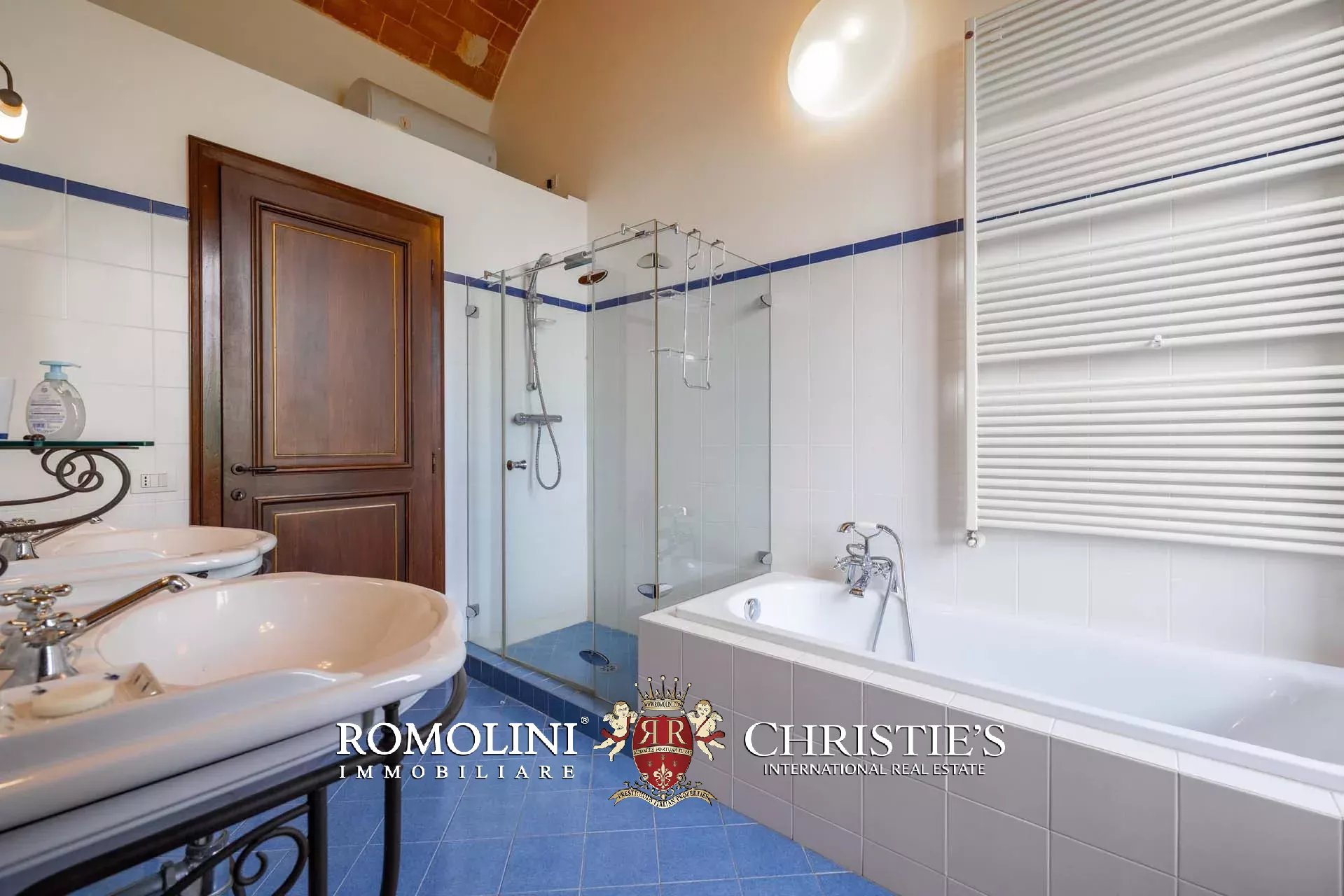 37 Bedroom Villa/Townhouse's Image 132