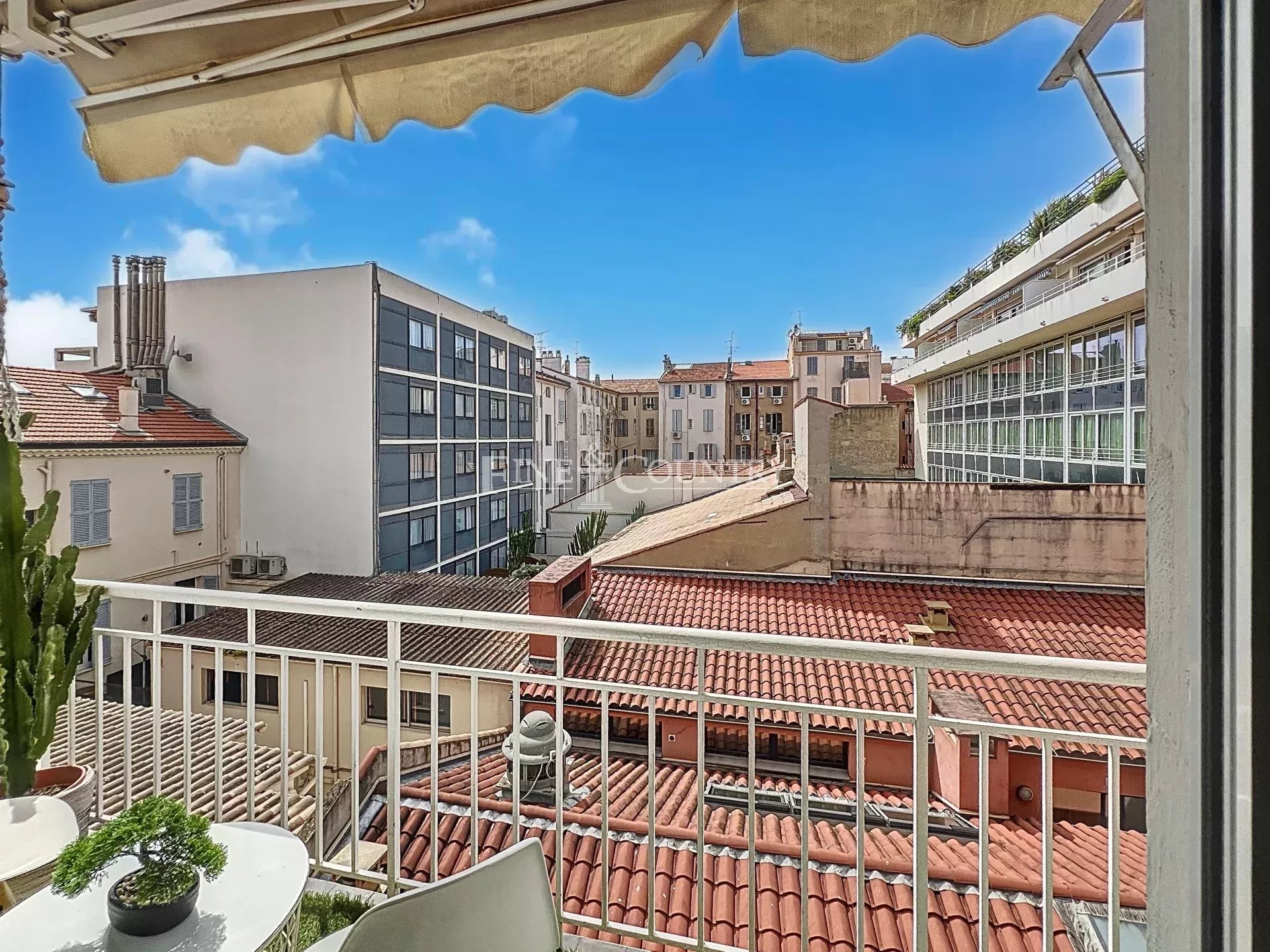 Photo of APPARTEMENT FOR SALE CANNES CENTER BANANE