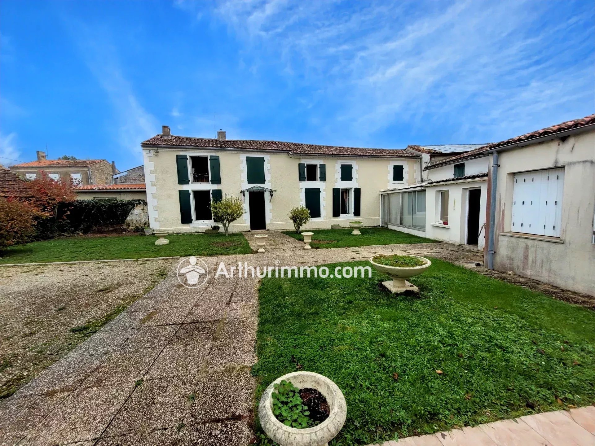 Agence immobilière de EURL MATHA-IMMO