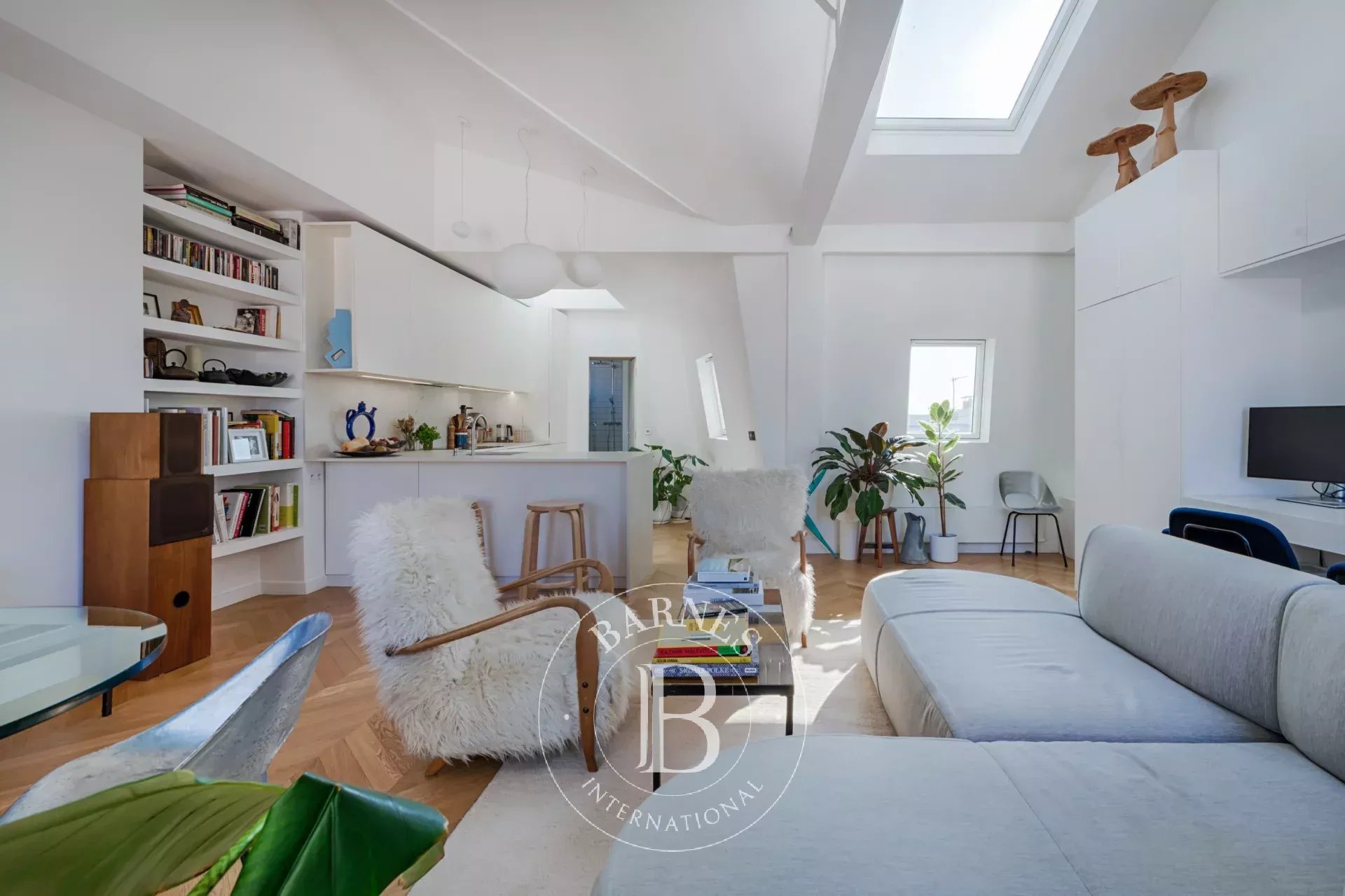 Daire Paris 3ème - picture 6