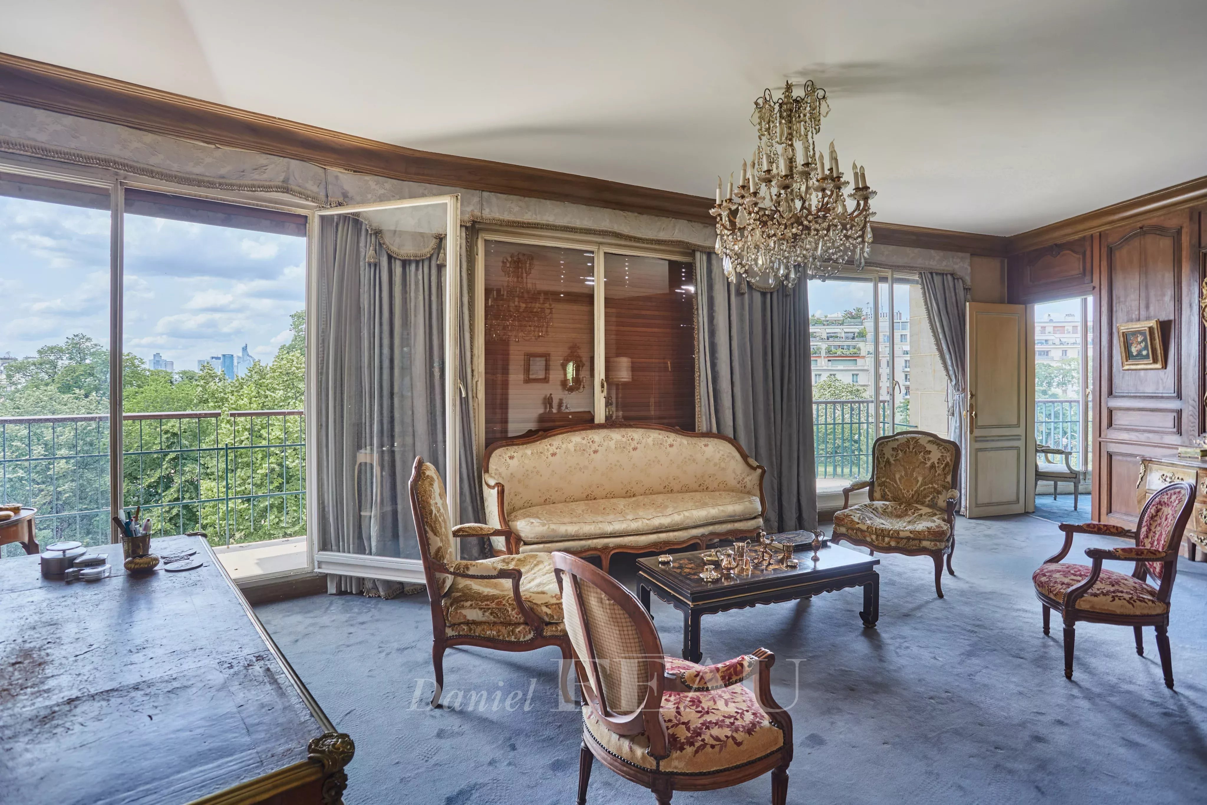 Sale Apartment Paris 16th